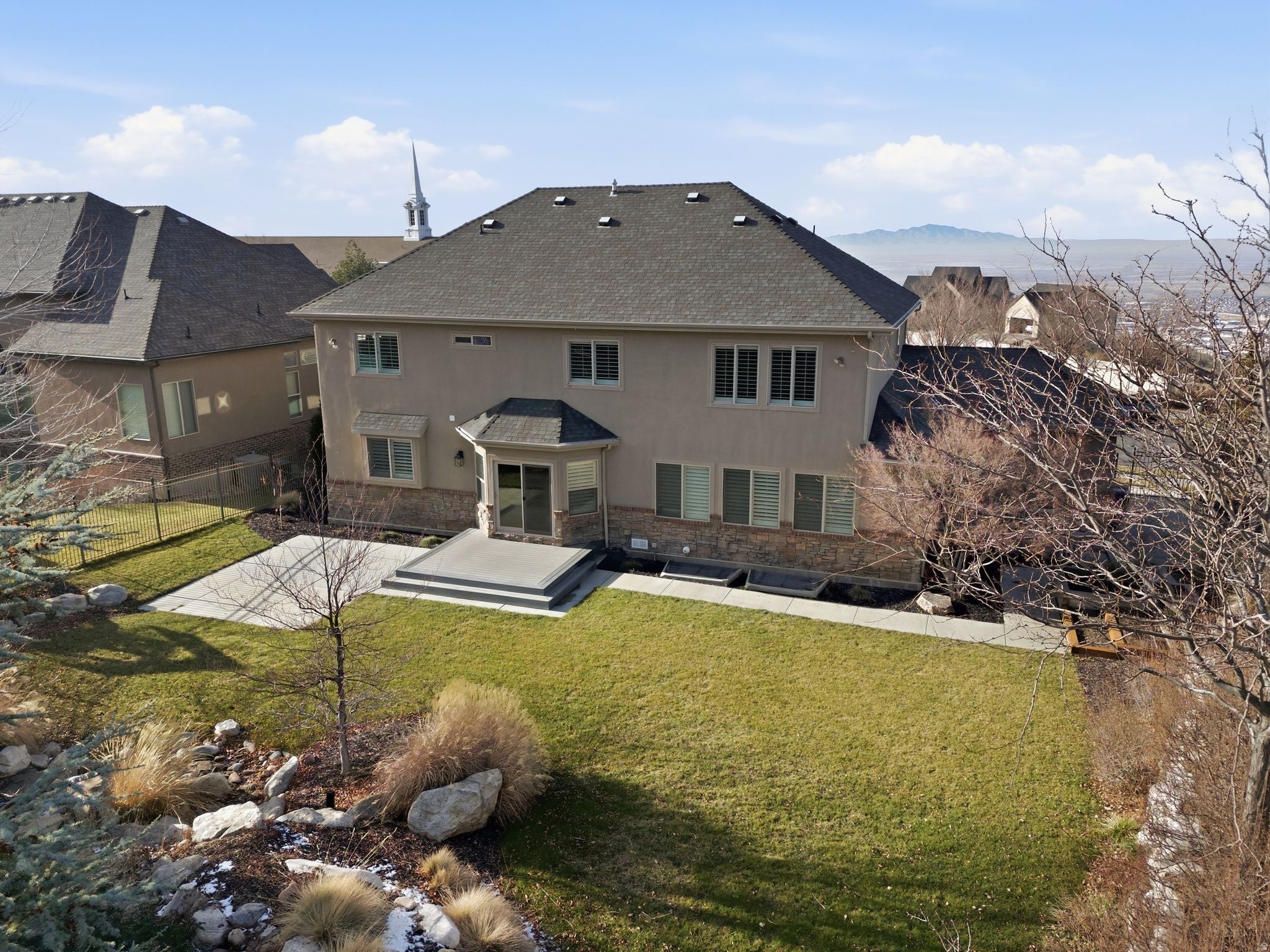North Salt Lake, Utah, 84054, United States, 6 Bedrooms Bedrooms, ,4 BathroomsBathrooms,Residential,Active,2012192