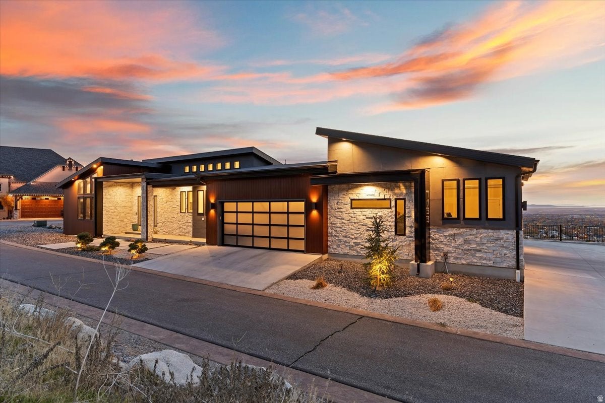 Fruit Heights, Utah, 84037, United States, 4 Bedrooms Bedrooms, ,3 BathroomsBathrooms,Residential,Active,1986894