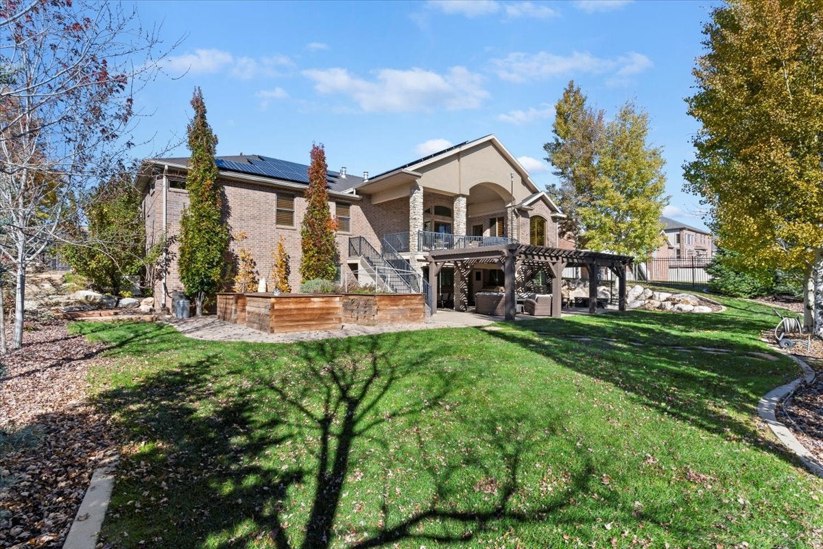 Mountain Green, Utah, 84050, United States, 5 Bedrooms Bedrooms, ,4 BathroomsBathrooms,Residential,Active,1972158