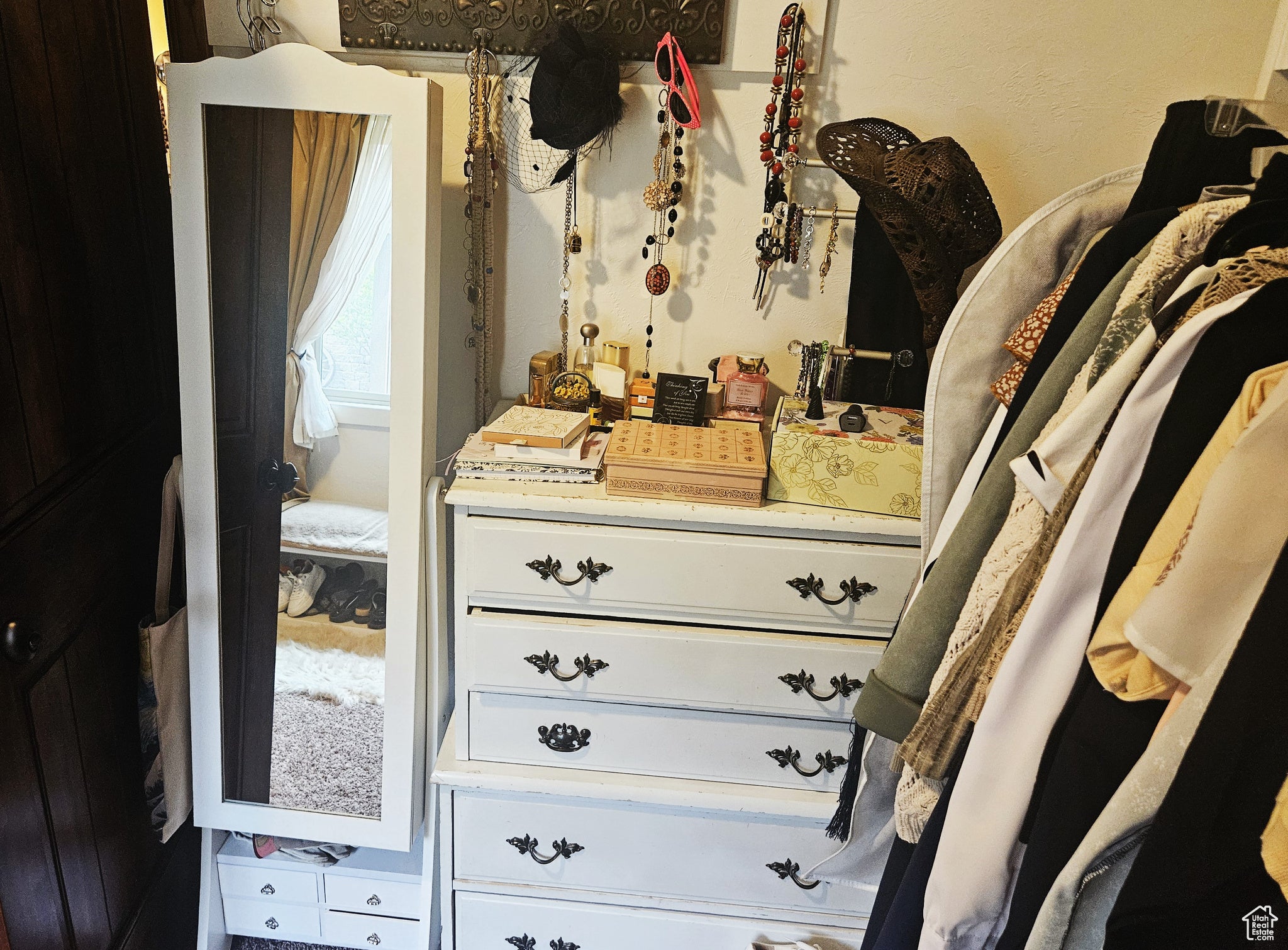 Fruitland, Utah, 84027, United States, 5 Bedrooms Bedrooms, ,3 BathroomsBathrooms,Residential,Active,1899229