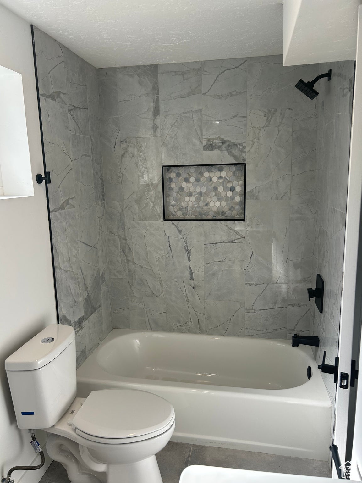 Cottonwood Heights, Utah, 84121, United States, ,3 BathroomsBathrooms,Residential,Active,1831773