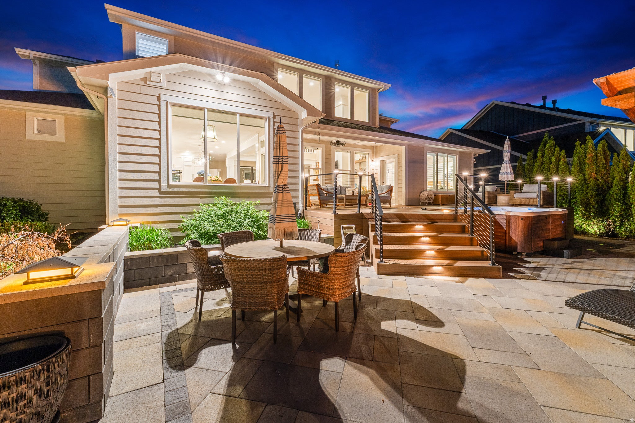 Fruit Heights, Utah, 84037, United States, 6 Bedrooms Bedrooms, ,4 BathroomsBathrooms,Residential,Contingent,2045711