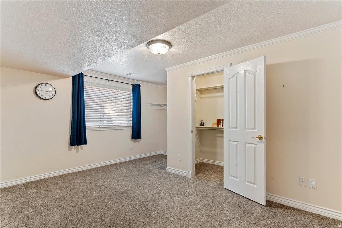 Mountain Green, Utah, 84050, United States, 5 Bedrooms Bedrooms, ,4 BathroomsBathrooms,Residential,Active,1972158