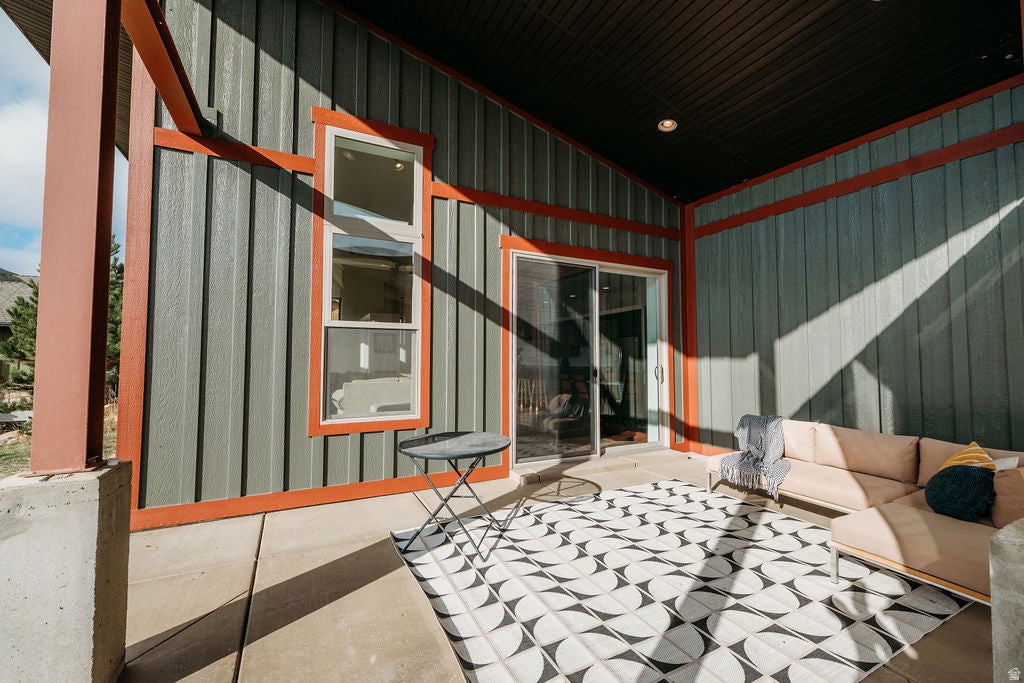 Eden, Utah, 84310, United States, 3 Bedrooms Bedrooms, ,3 BathroomsBathrooms,Residential,Active,1998572