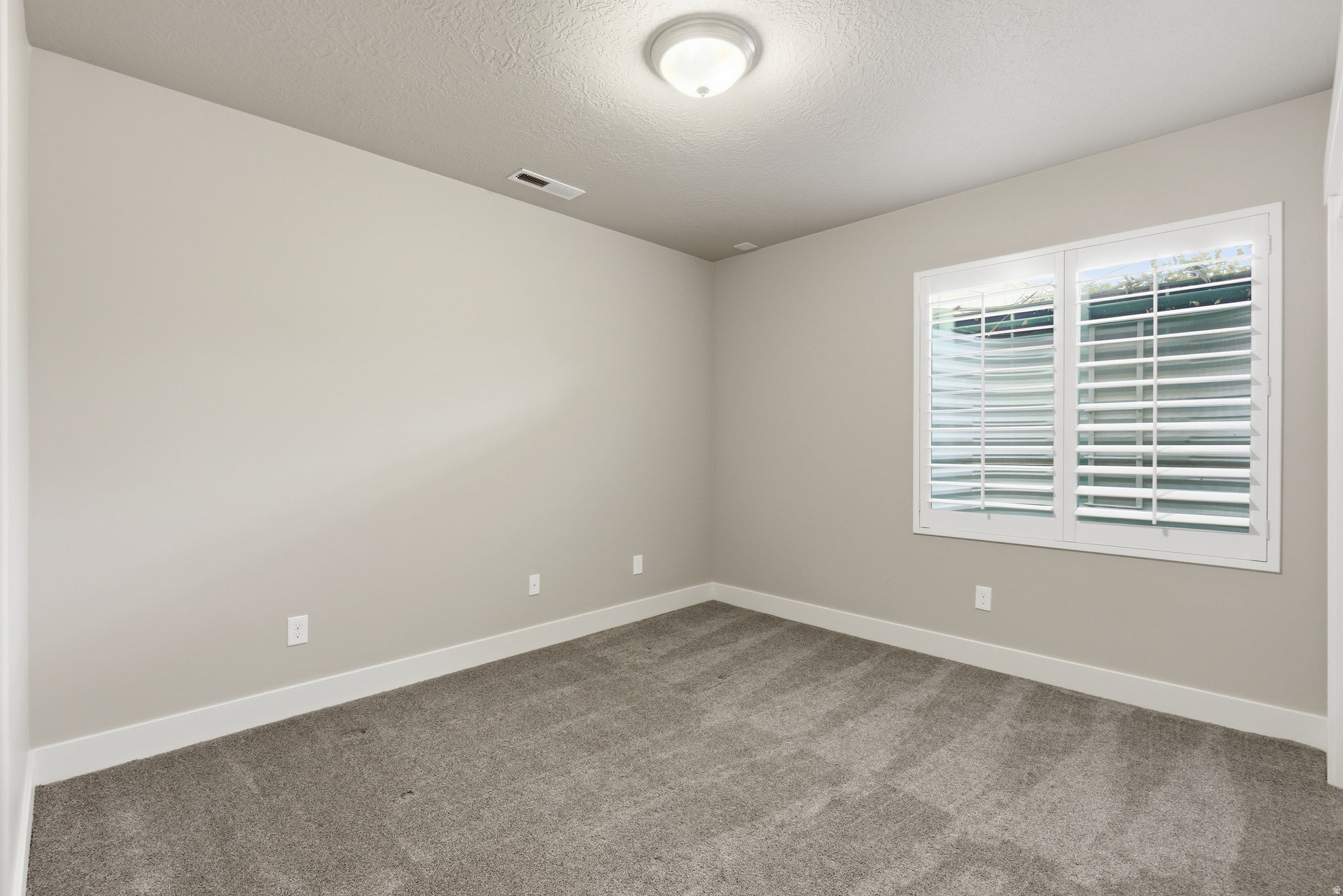 Lehi, Utah, 84043, United States, 7 Bedrooms Bedrooms, ,4 BathroomsBathrooms,Residential,Pending,1987244