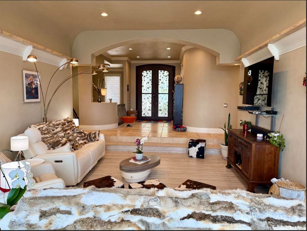 Salt Lake City, Utah, 84103, United States, 5 Bedrooms Bedrooms, ,4 BathroomsBathrooms,Residential,Active,2042745
