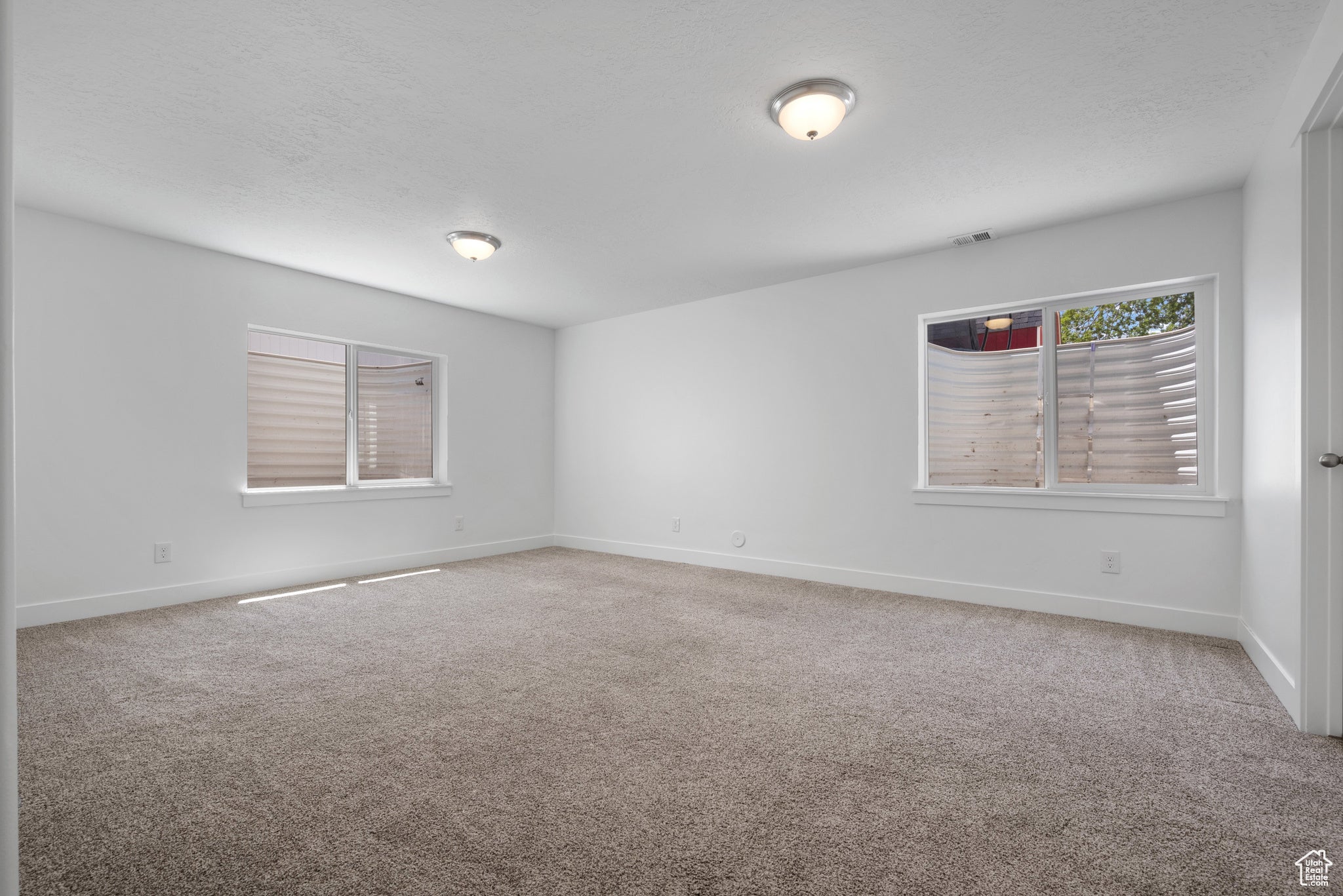 Mapleton, Utah, 84664, United States, 6 Bedrooms Bedrooms, ,5 BathroomsBathrooms,Residential,Active,1828968