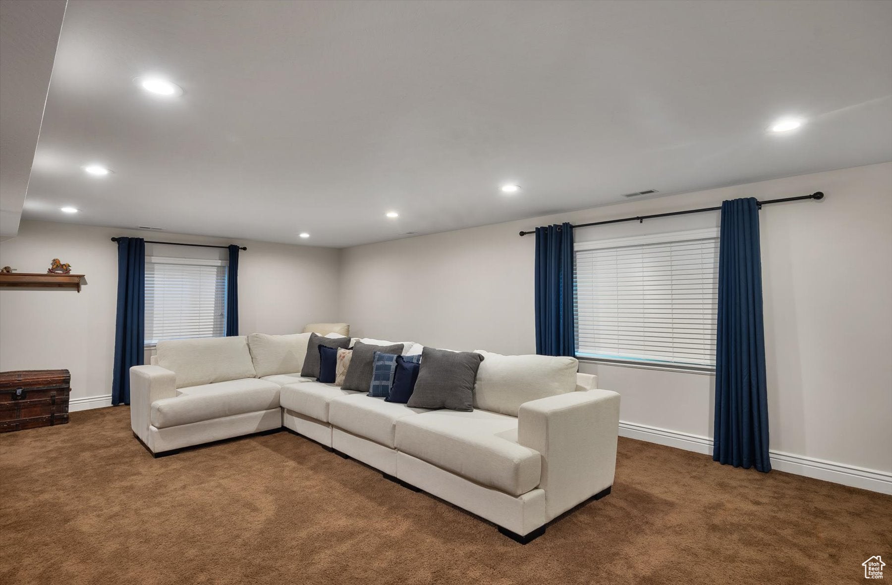 Cottonwood Heights, Utah, 84121, United States, 6 Bedrooms Bedrooms, ,3 BathroomsBathrooms,Residential,Active,1964287