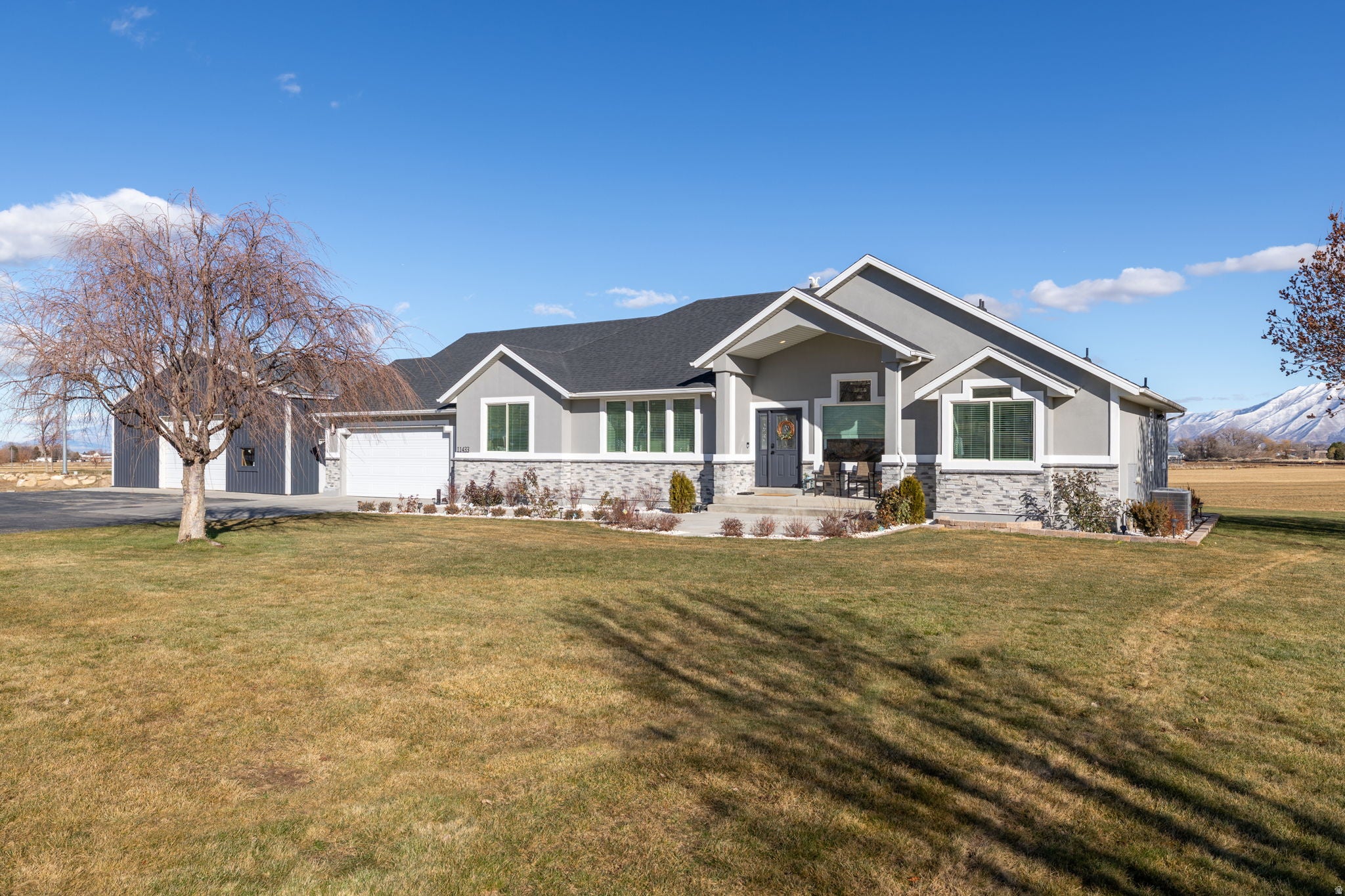 Payson, Utah, 84651, United States, 5 Bedrooms Bedrooms, ,3 BathroomsBathrooms,Residential,Active,2007937 Payson, Utah, 84651, United States, 5 Bedrooms Bedrooms, ,3 BathroomsBathrooms,Residential,Active,2007937