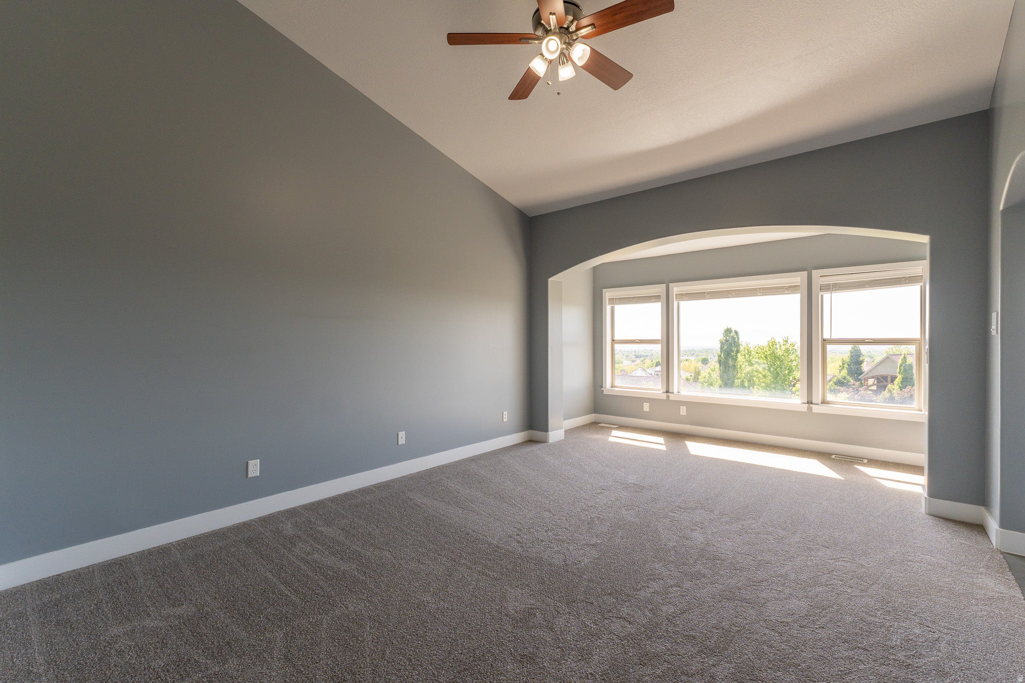 Fruit Heights, Utah, 84037, United States, 6 Bedrooms Bedrooms, ,5 BathroomsBathrooms,Residential,Active,2044980