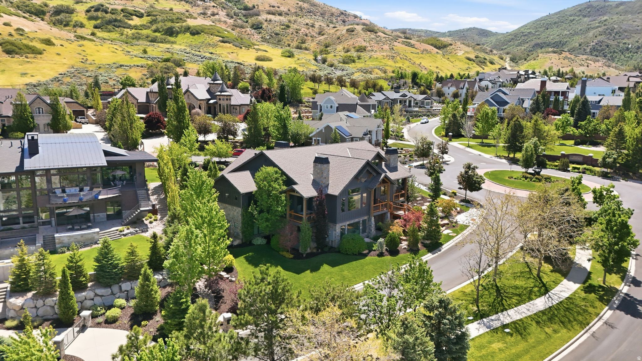 Draper, Utah, 84020, United States, 4 Bedrooms Bedrooms, ,6 BathroomsBathrooms,Residential,Active,2025968