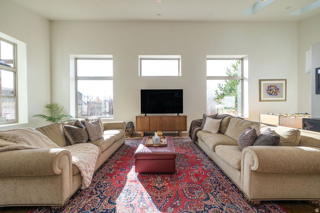 Eden, Utah, 84310, United States, 3 Bedrooms Bedrooms, ,3 BathroomsBathrooms,Residential,Active,1998572