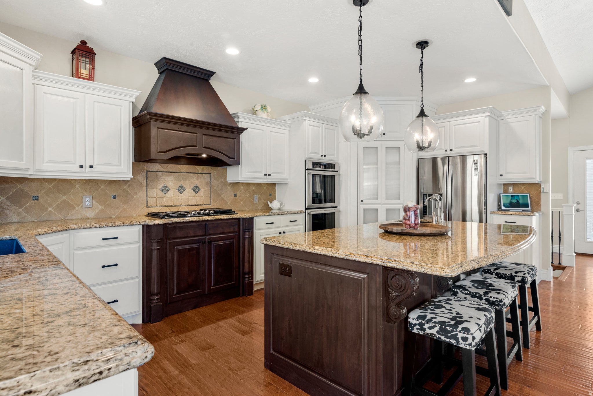 Brigham City, Utah, 84302, United States, 6 Bedrooms Bedrooms, ,4 BathroomsBathrooms,Residential,Active,2015244