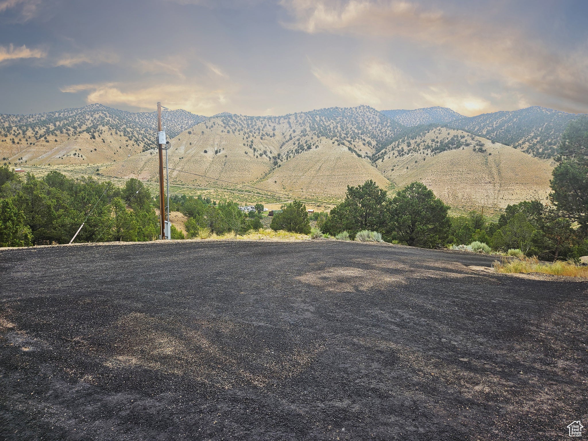 Fruitland, Utah, 84027, United States, 5 Bedrooms Bedrooms, ,3 BathroomsBathrooms,Residential,Active,1899229