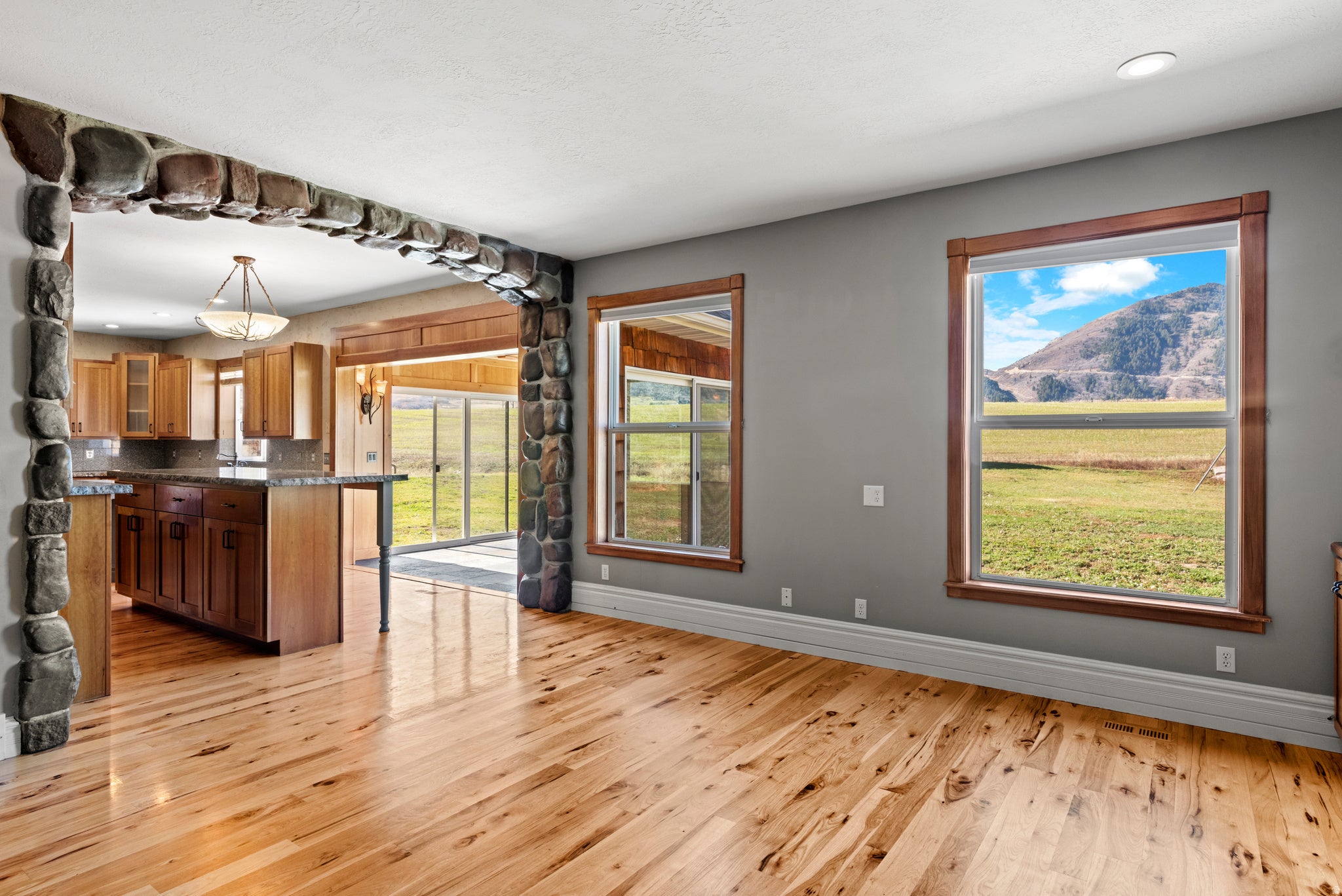 Eden, Utah, 84310, United States, 4 Bedrooms Bedrooms, ,4 BathroomsBathrooms,Residential,Active,1986862