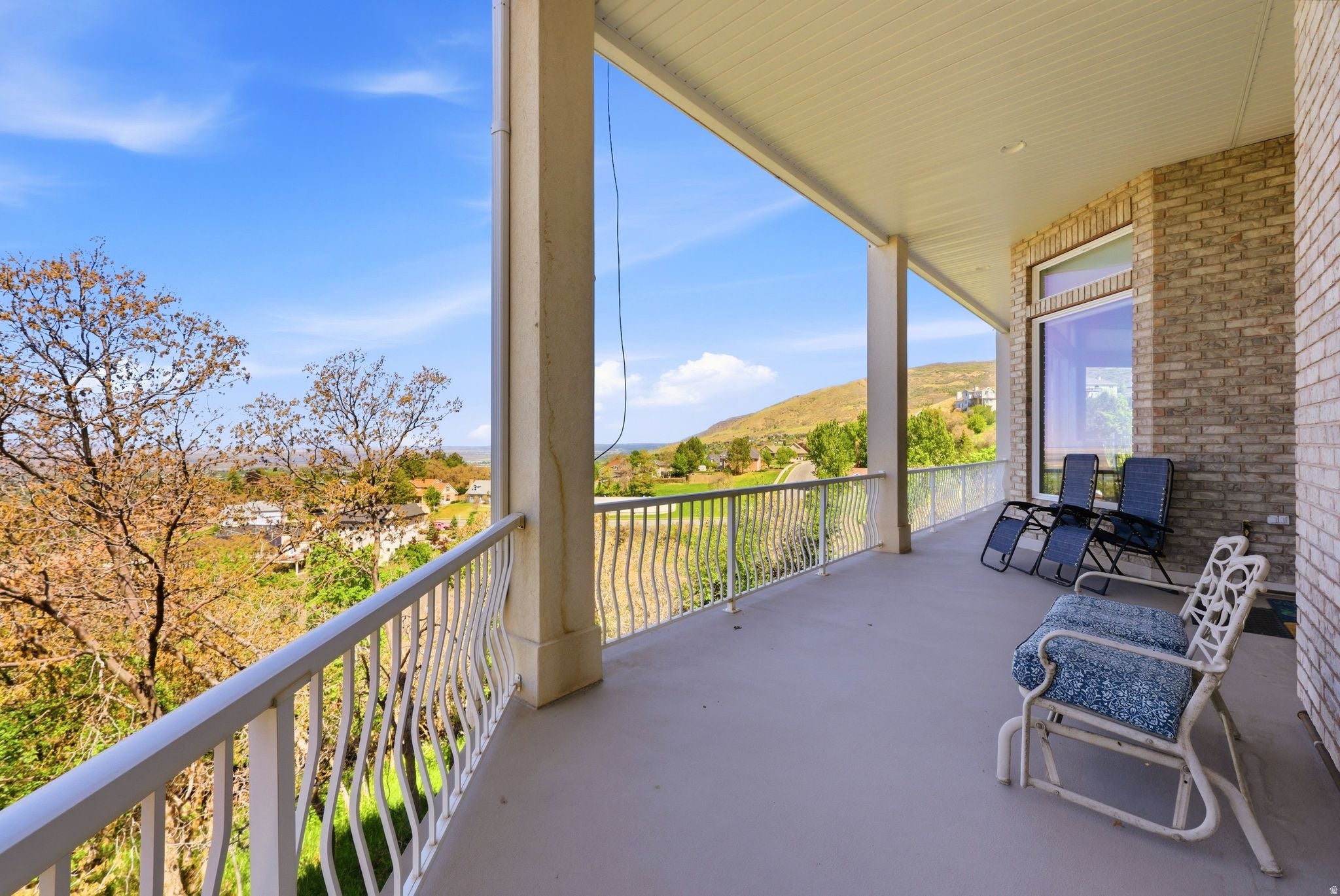Bountiful, Utah, 84010, United States, 6 Bedrooms Bedrooms, ,6 BathroomsBathrooms,Residential,Active,2044576