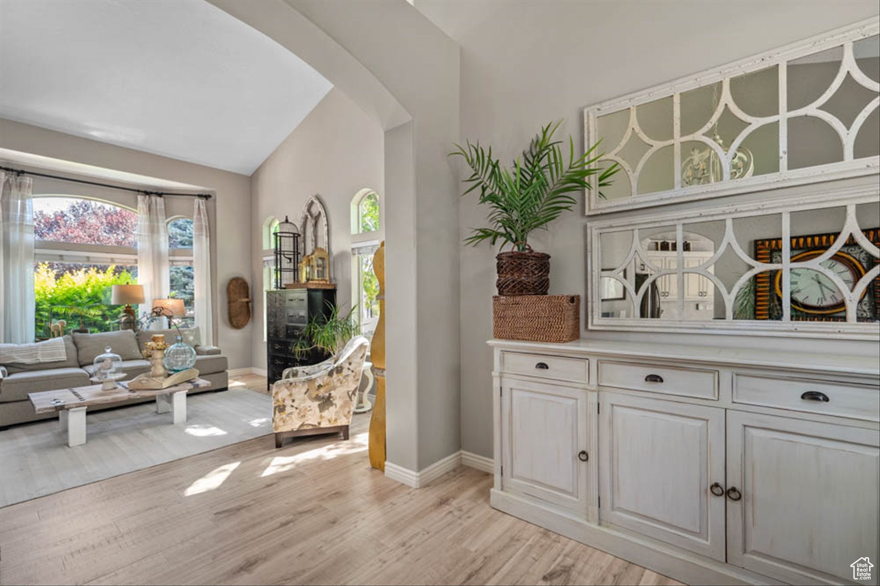 South Jordan, Utah, 84095, United States, 6 Bedrooms Bedrooms, ,4 BathroomsBathrooms,Residential,Active,1876871