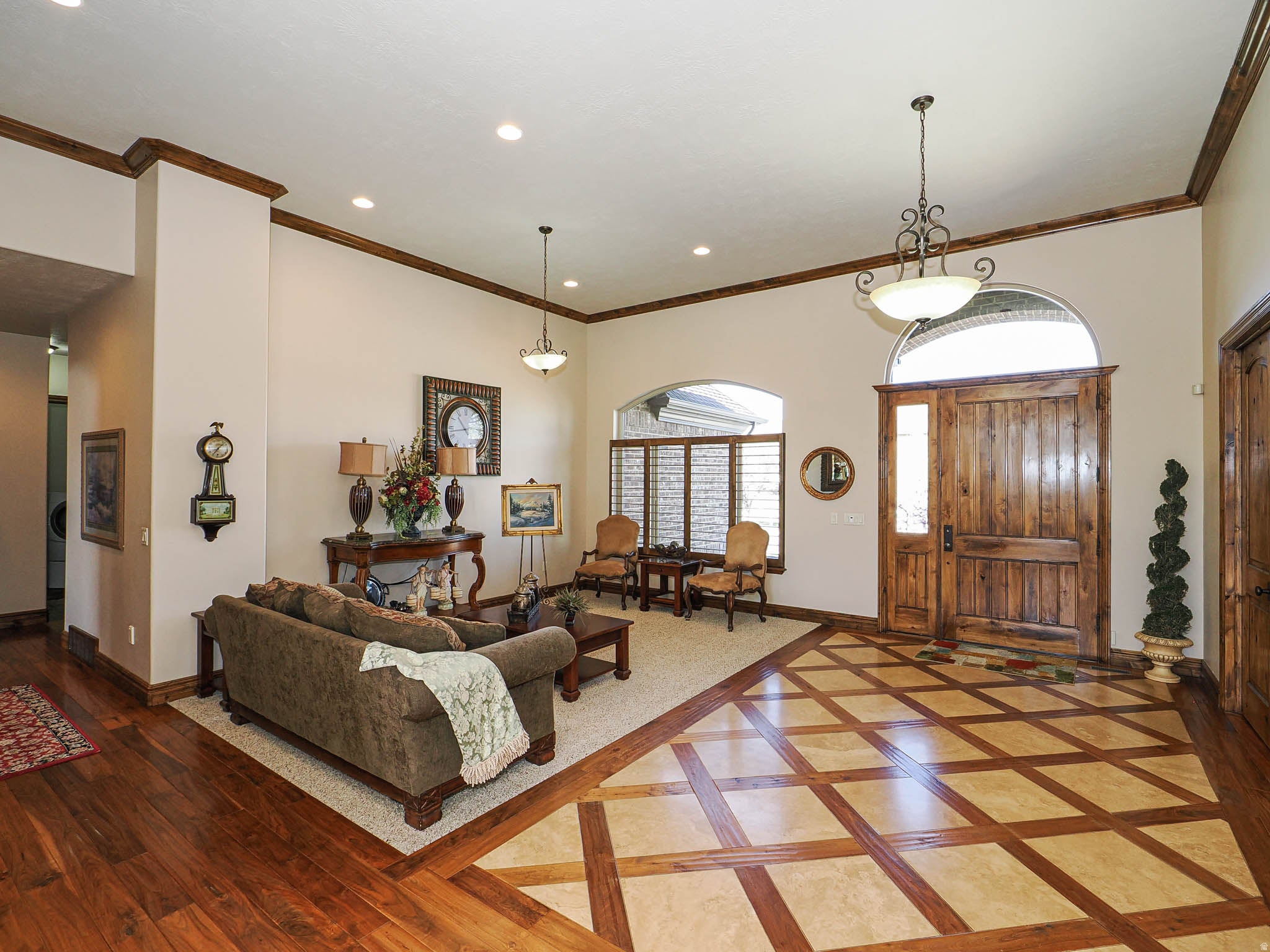 Bluffdale, Utah, 84065, United States, 5 Bedrooms Bedrooms, ,5 BathroomsBathrooms,Residential,Active,2030117