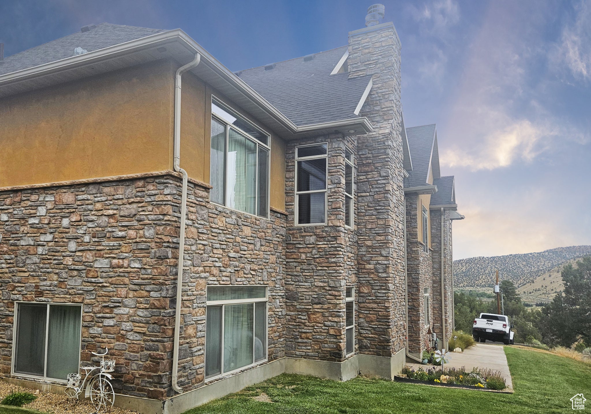 Fruitland, Utah, 84027, United States, 5 Bedrooms Bedrooms, ,3 BathroomsBathrooms,Residential,Active,1899229