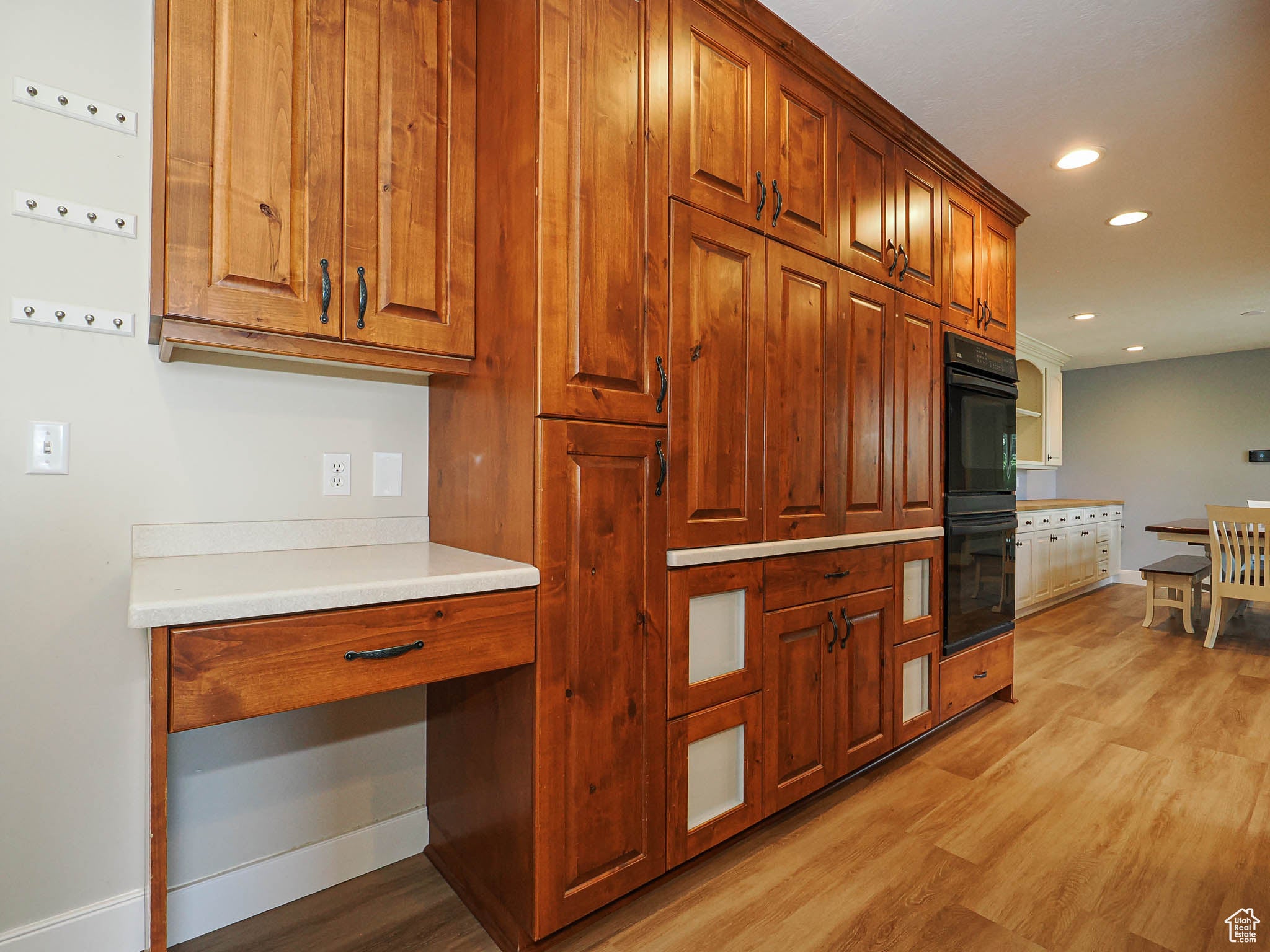 Draper, Utah, 84020, United States, 4 Bedrooms Bedrooms, ,4 BathroomsBathrooms,Residential,Pending,1824917