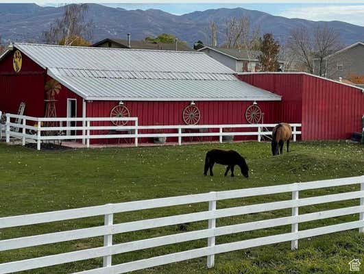 2005 N 800 W, WEST BOUNTIFUL, UT 84087, photo 2 of 47