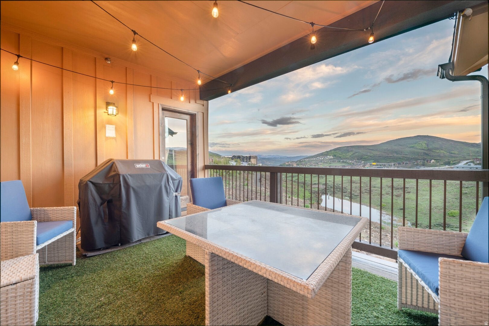 Kamas, Utah, 84036, United States, 3 Bedrooms Bedrooms, ,3 BathroomsBathrooms,Residential,Active,2009818