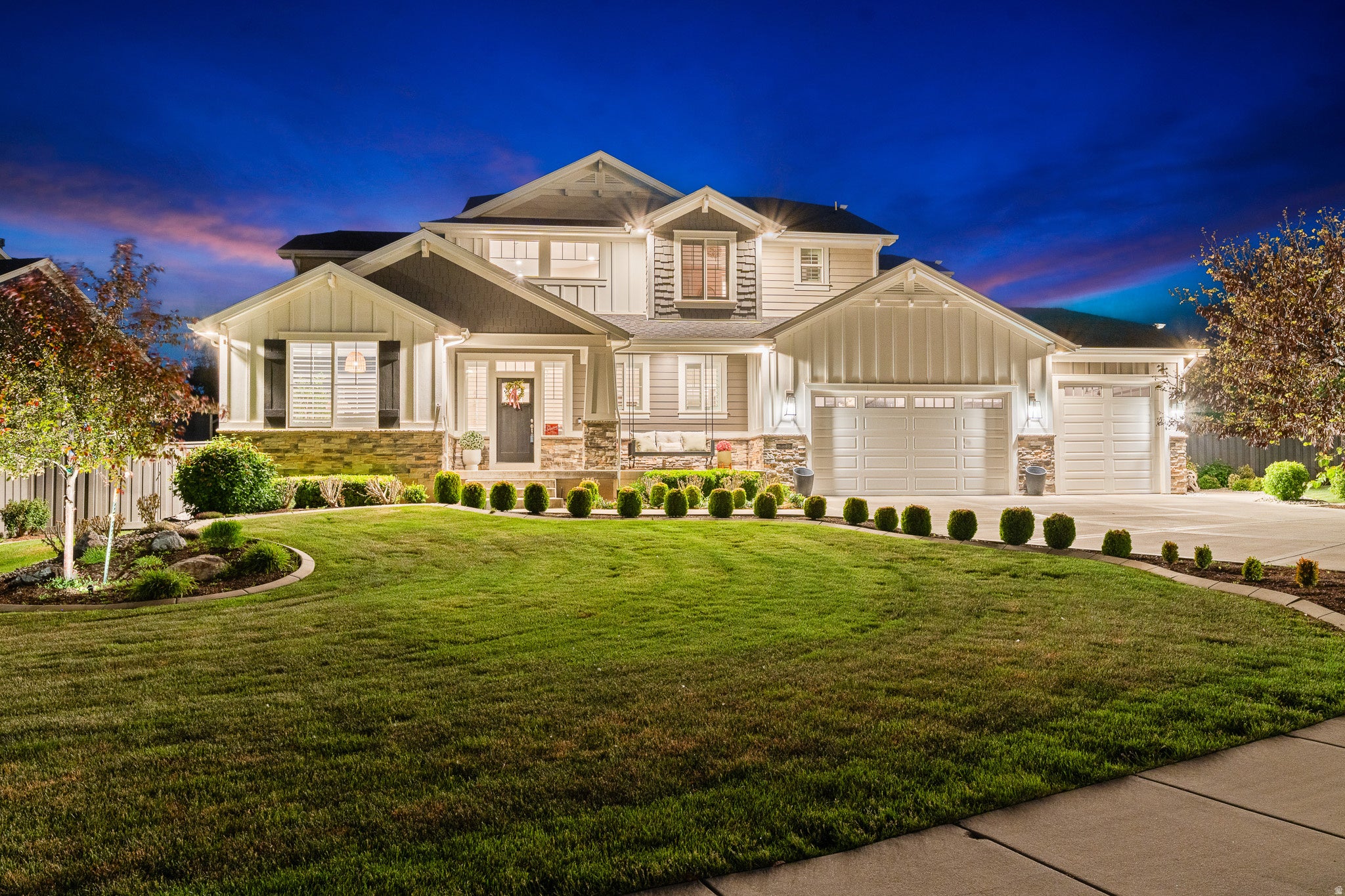 Fruit Heights, Utah, 84037, United States, 6 Bedrooms Bedrooms, ,4 BathroomsBathrooms,Residential,Contingent,2045711