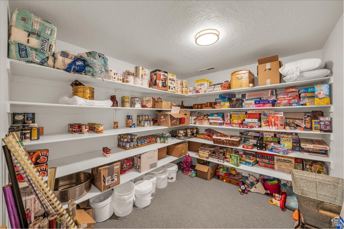 St. George, Utah, 84790, United States, 5 Bedrooms Bedrooms, ,5 BathroomsBathrooms,Residential,Active,1790168