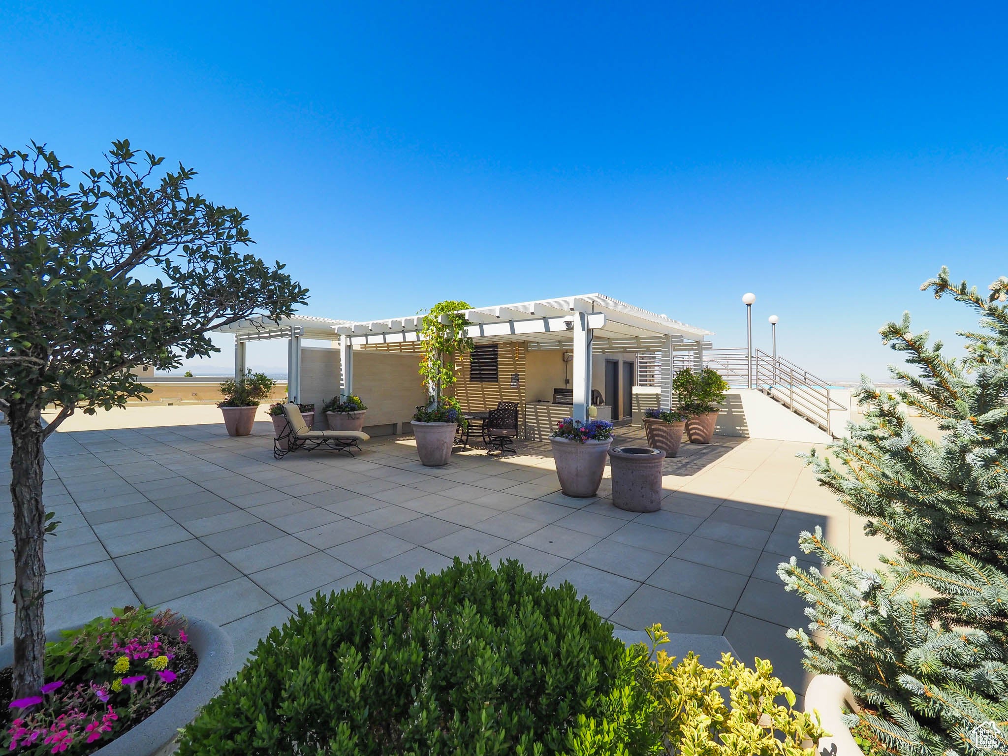 Salt Lake City, Utah, 84101, United States, 4 Bedrooms Bedrooms, ,5 BathroomsBathrooms,Residential,Active,1905069