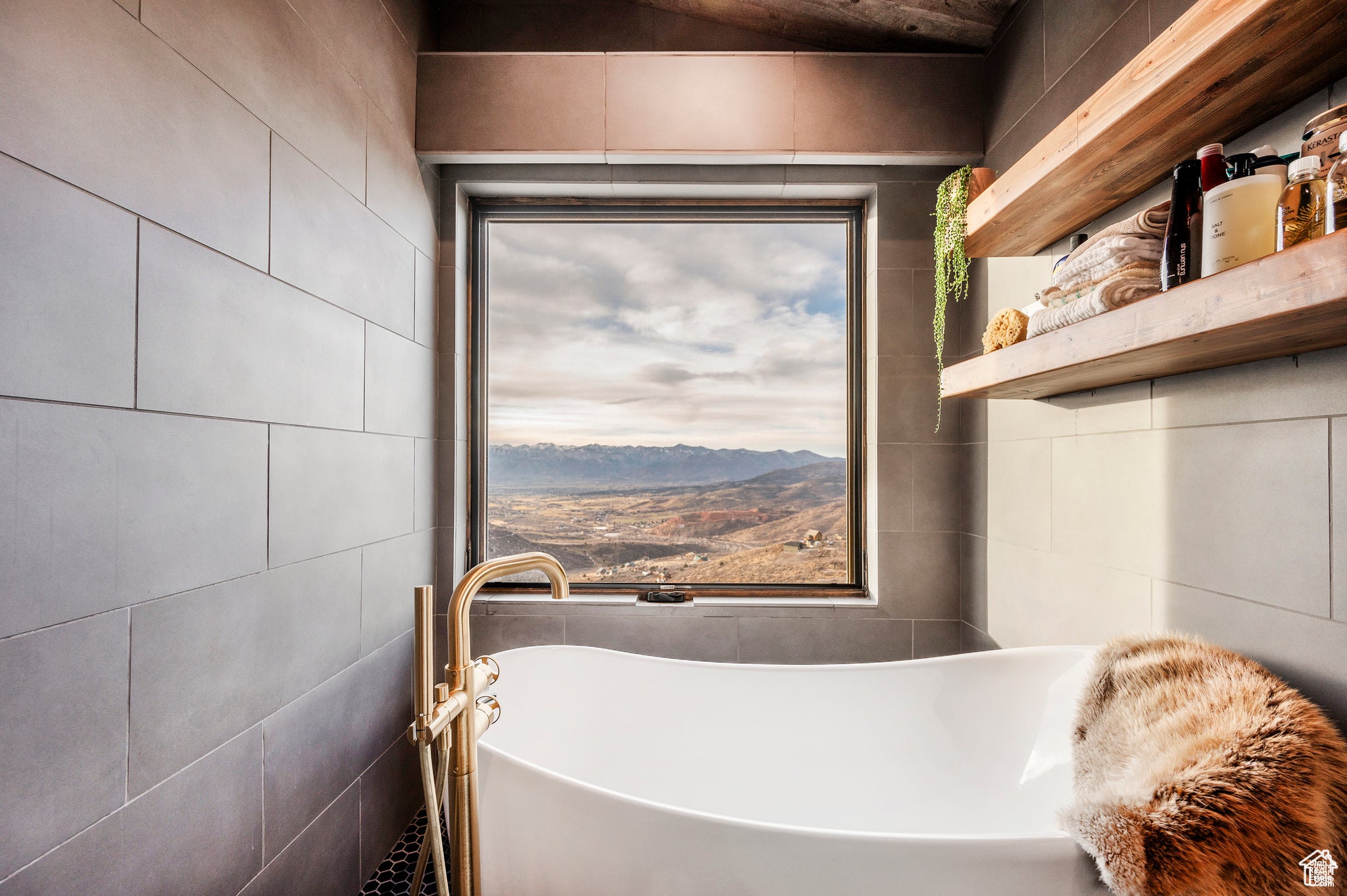 Heber City, Utah, 84032, United States, 2 Bedrooms Bedrooms, ,3 BathroomsBathrooms,Residential,Active,1753984