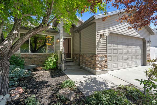 6827 S HIGH BLUFF DR, WEST JORDAN, UT 84081 - Image 1