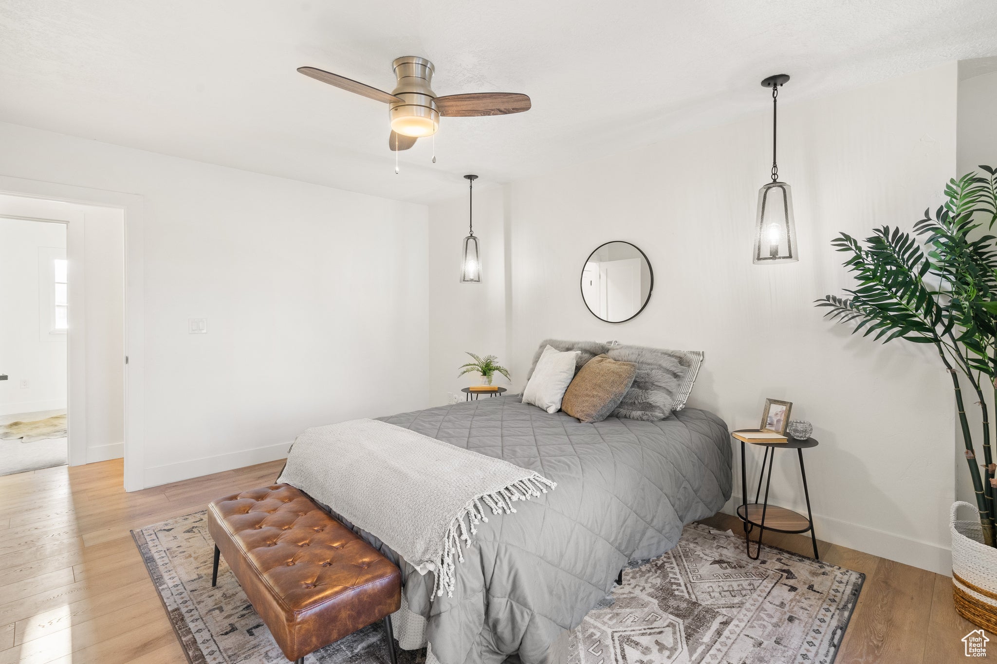 Huntsville, Utah, 84317, United States, 4 Bedrooms Bedrooms, ,3 BathroomsBathrooms,Residential,Active,1964495