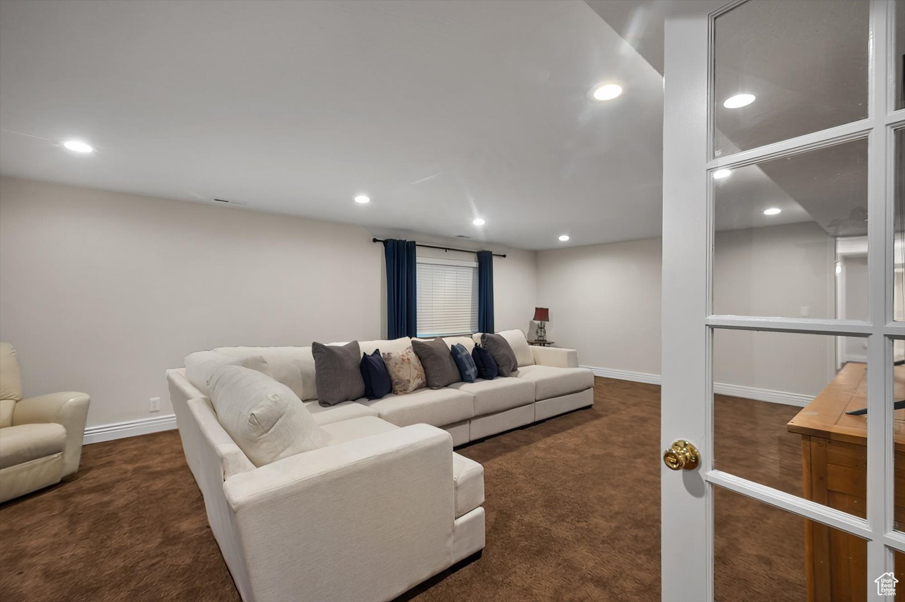 Cottonwood Heights, Utah, 84121, United States, 6 Bedrooms Bedrooms, ,3 BathroomsBathrooms,Residential,Active,1964287