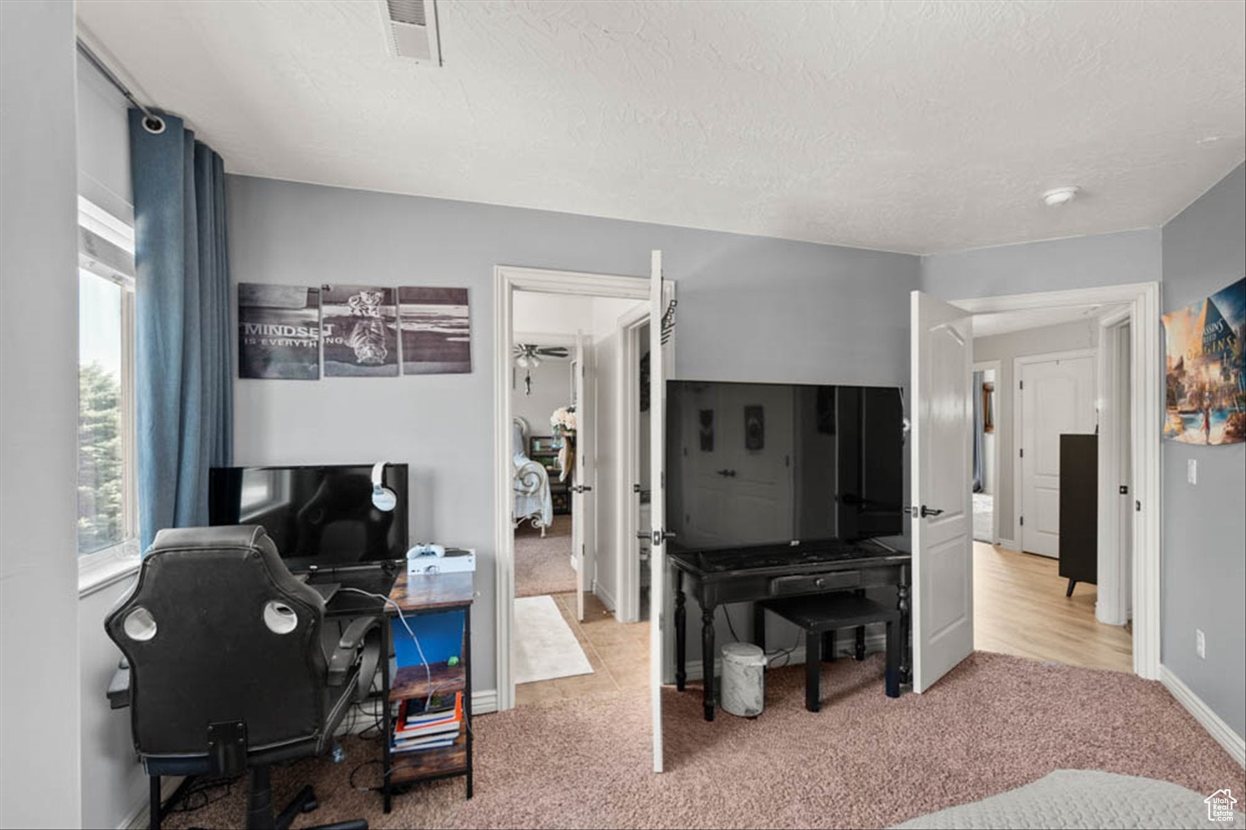 South Jordan, Utah, 84095, United States, 6 Bedrooms Bedrooms, ,4 BathroomsBathrooms,Residential,Active,1876871