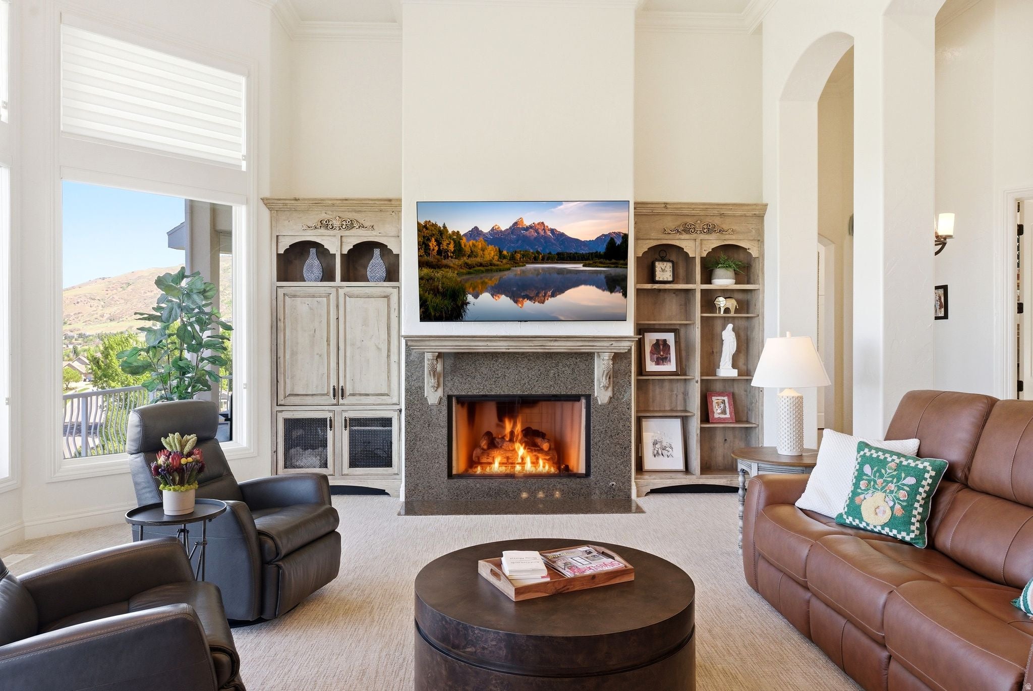 Bountiful, Utah, 84010, United States, 6 Bedrooms Bedrooms, ,6 BathroomsBathrooms,Residential,Active,2044576