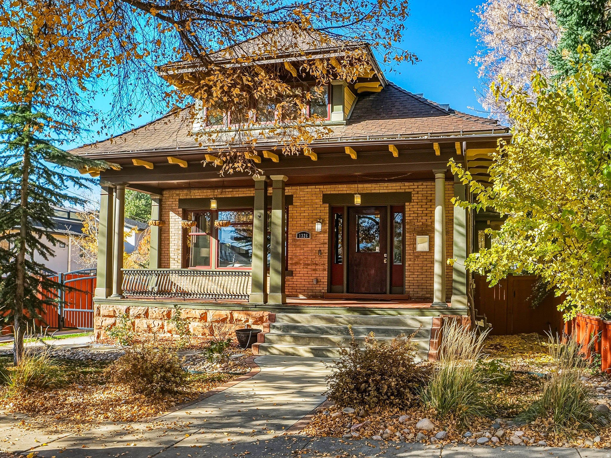 Salt Lake City, Utah, 84105, United States, 6 Bedrooms Bedrooms, ,4 BathroomsBathrooms,Residential,Active,2000214