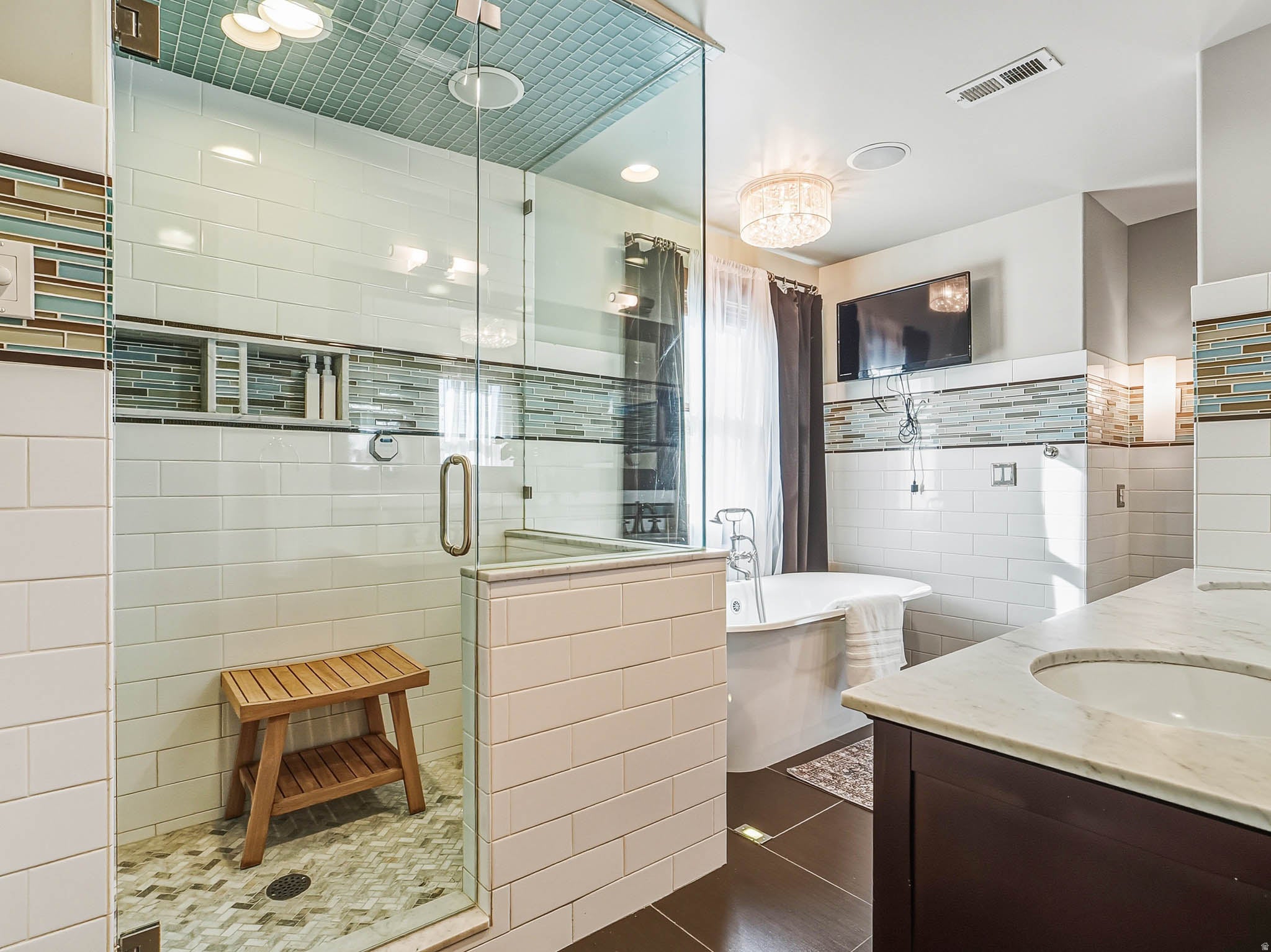 Salt Lake City, Utah, 84105, United States, 6 Bedrooms Bedrooms, ,4 BathroomsBathrooms,Residential,Active,2000214