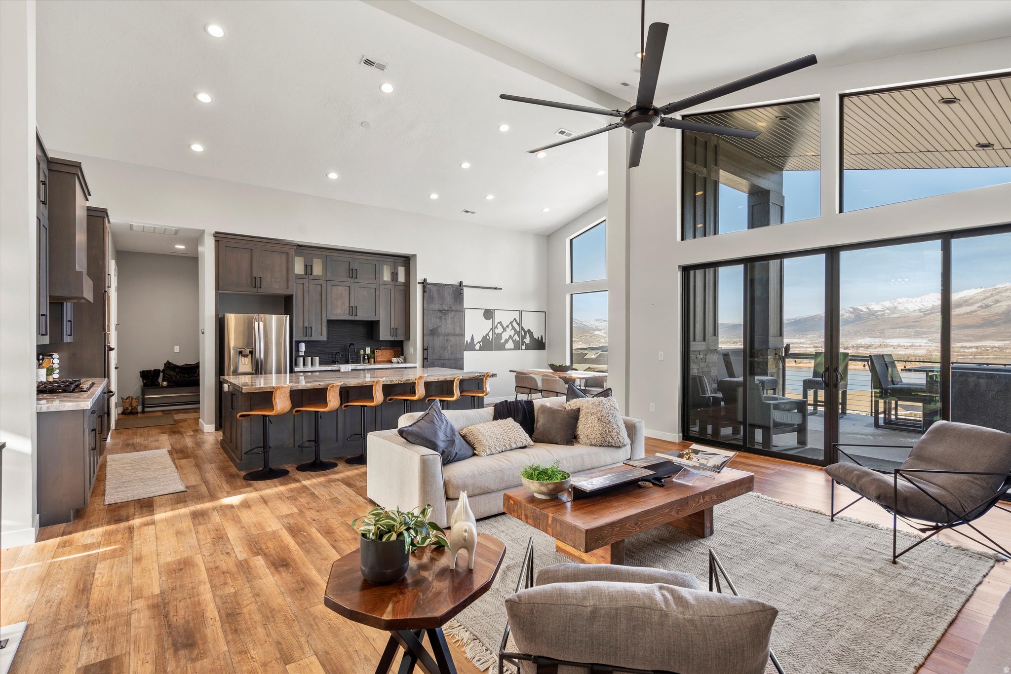 Huntsville, Utah, 84317, United States, 4 Bedrooms Bedrooms, ,4 BathroomsBathrooms,Residential,Active,2017502