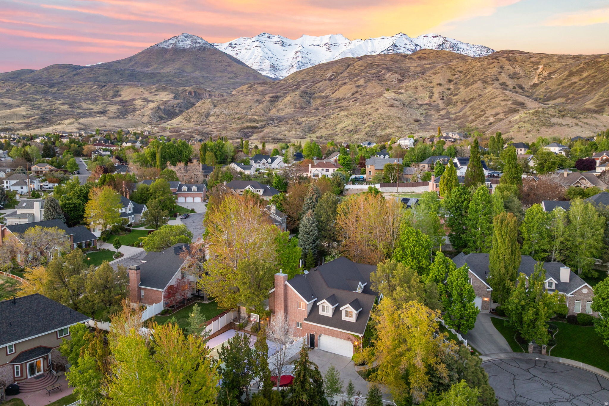 Orem, Utah, 84097, United States, 6 Bedrooms Bedrooms, ,6 BathroomsBathrooms,Residential,Active,2044198