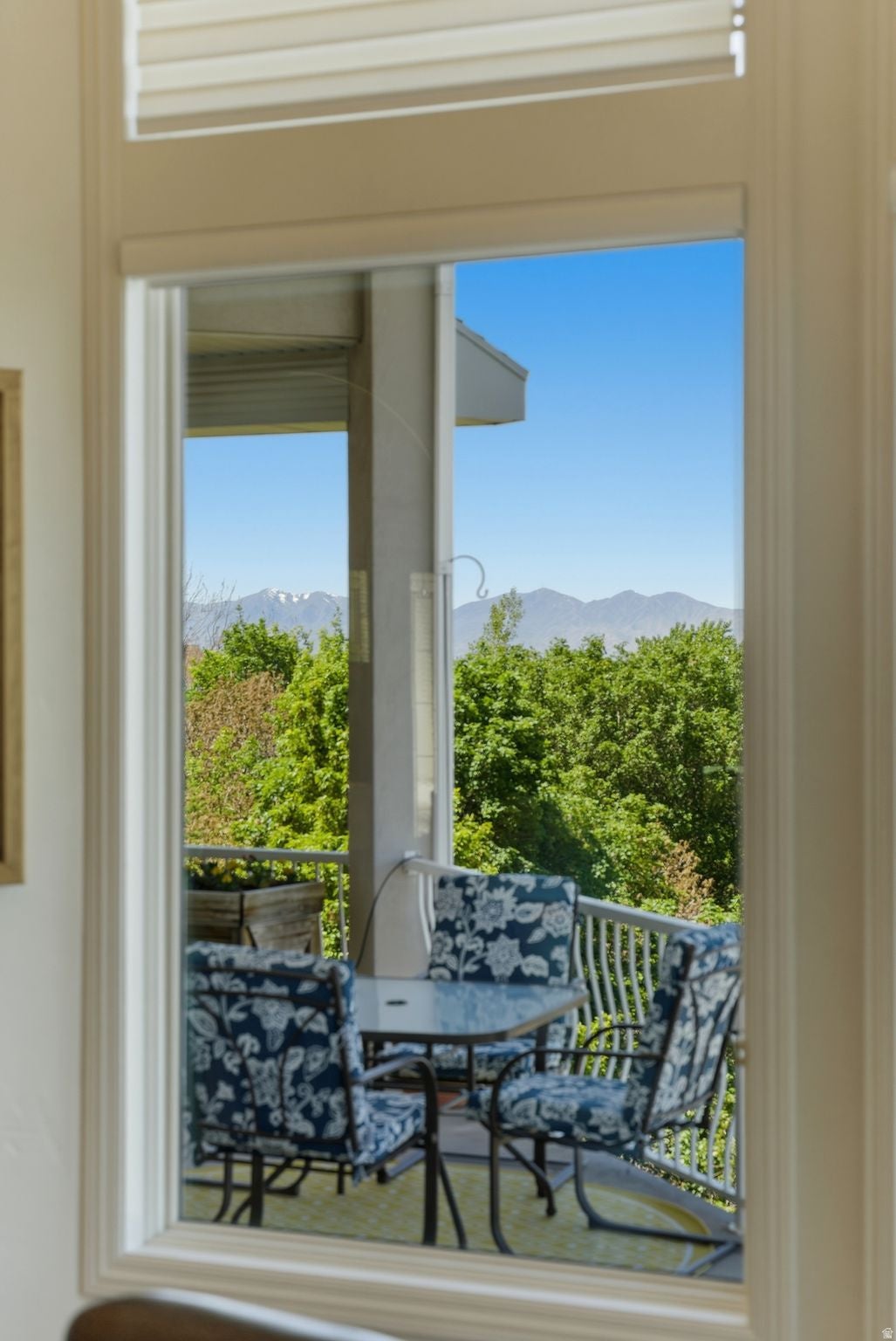 Bountiful, Utah, 84010, United States, 6 Bedrooms Bedrooms, ,6 BathroomsBathrooms,Residential,Active,2044576