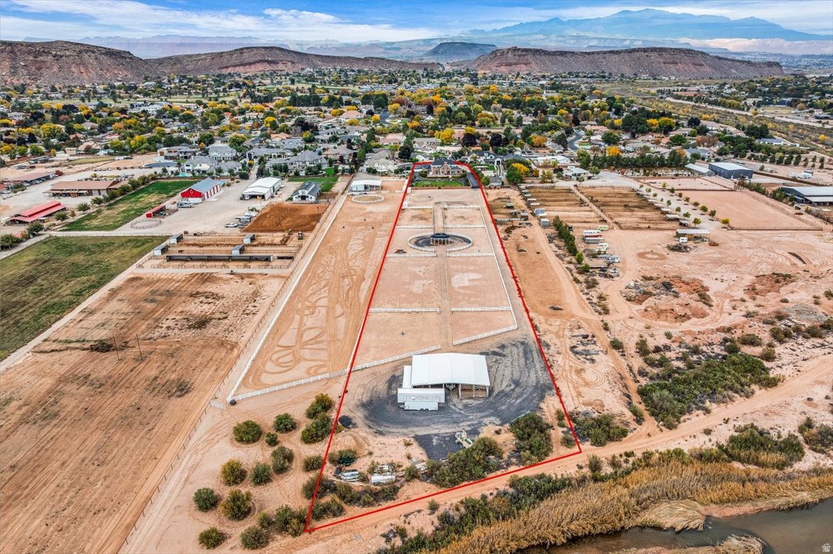 St. George, Utah, 84790, United States, 5 Bedrooms Bedrooms, ,6 BathroomsBathrooms,Residential,Active,1993955