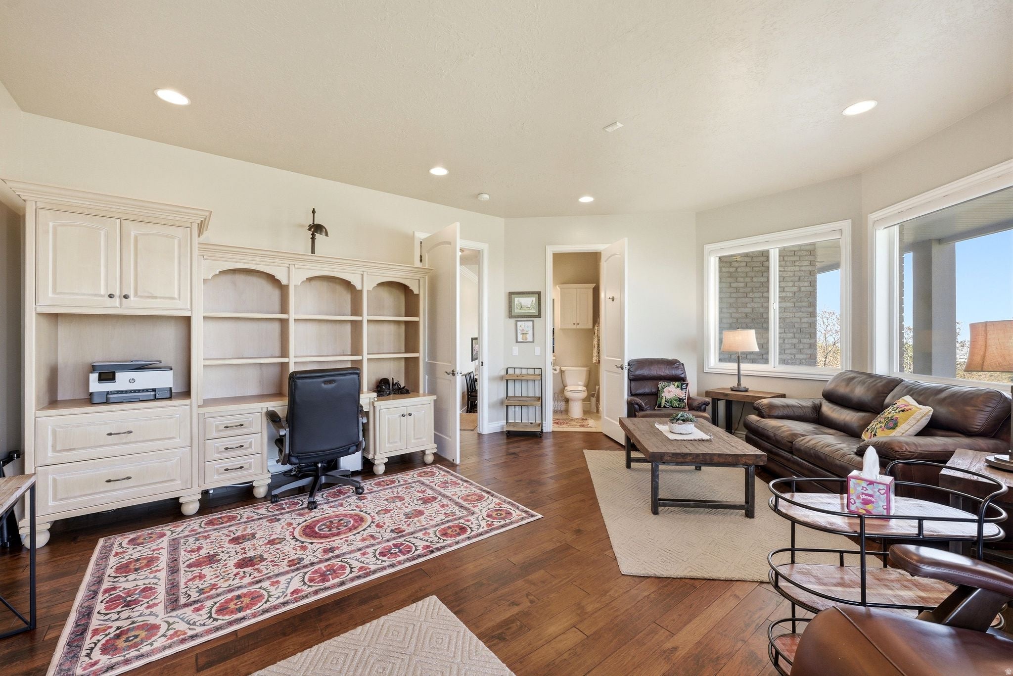 Bountiful, Utah, 84010, United States, 6 Bedrooms Bedrooms, ,6 BathroomsBathrooms,Residential,Active,2044576