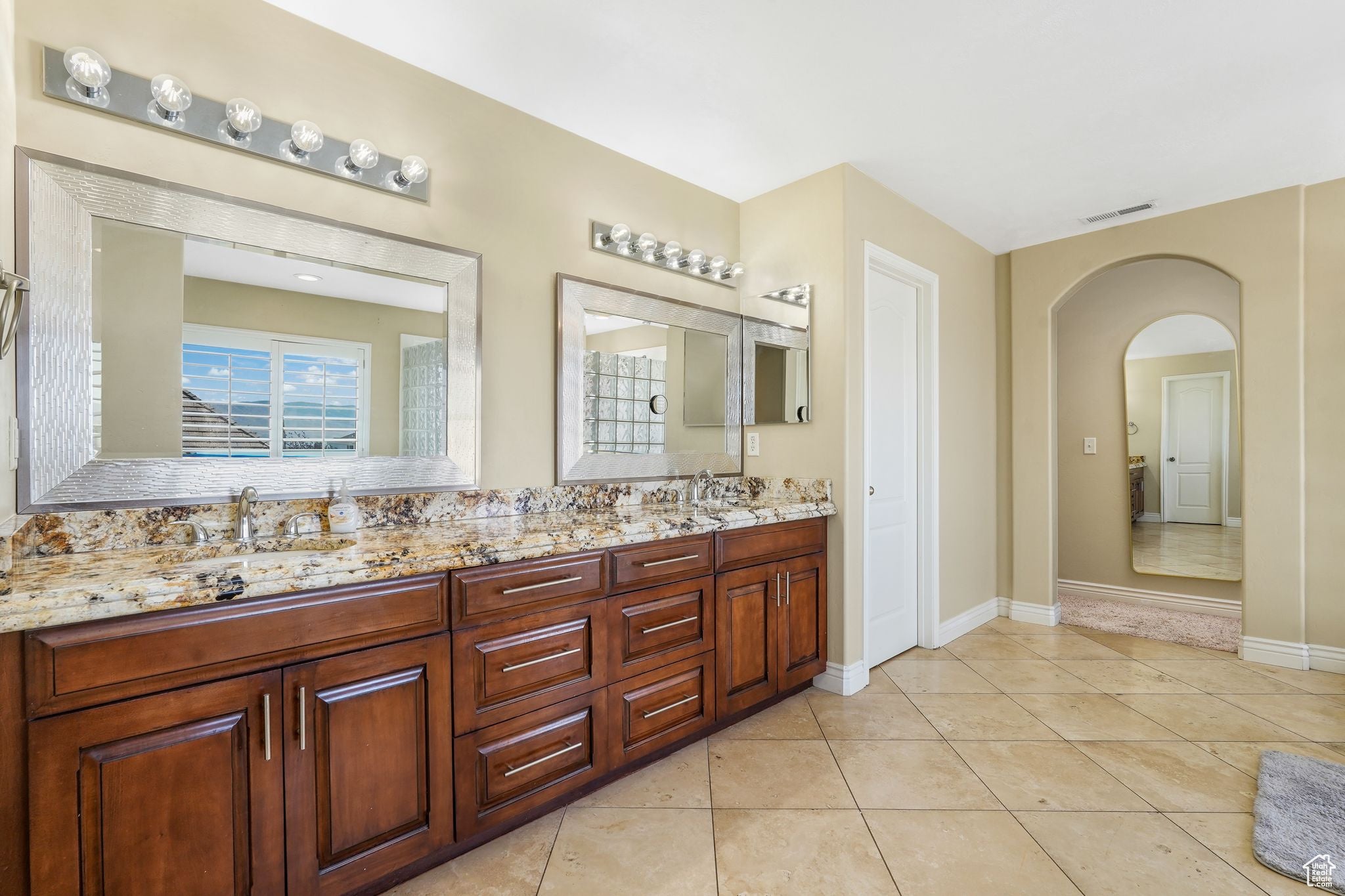 Lehi, Utah, 84043, United States, 7 Bedrooms Bedrooms, ,7 BathroomsBathrooms,Residential,Active,1904175