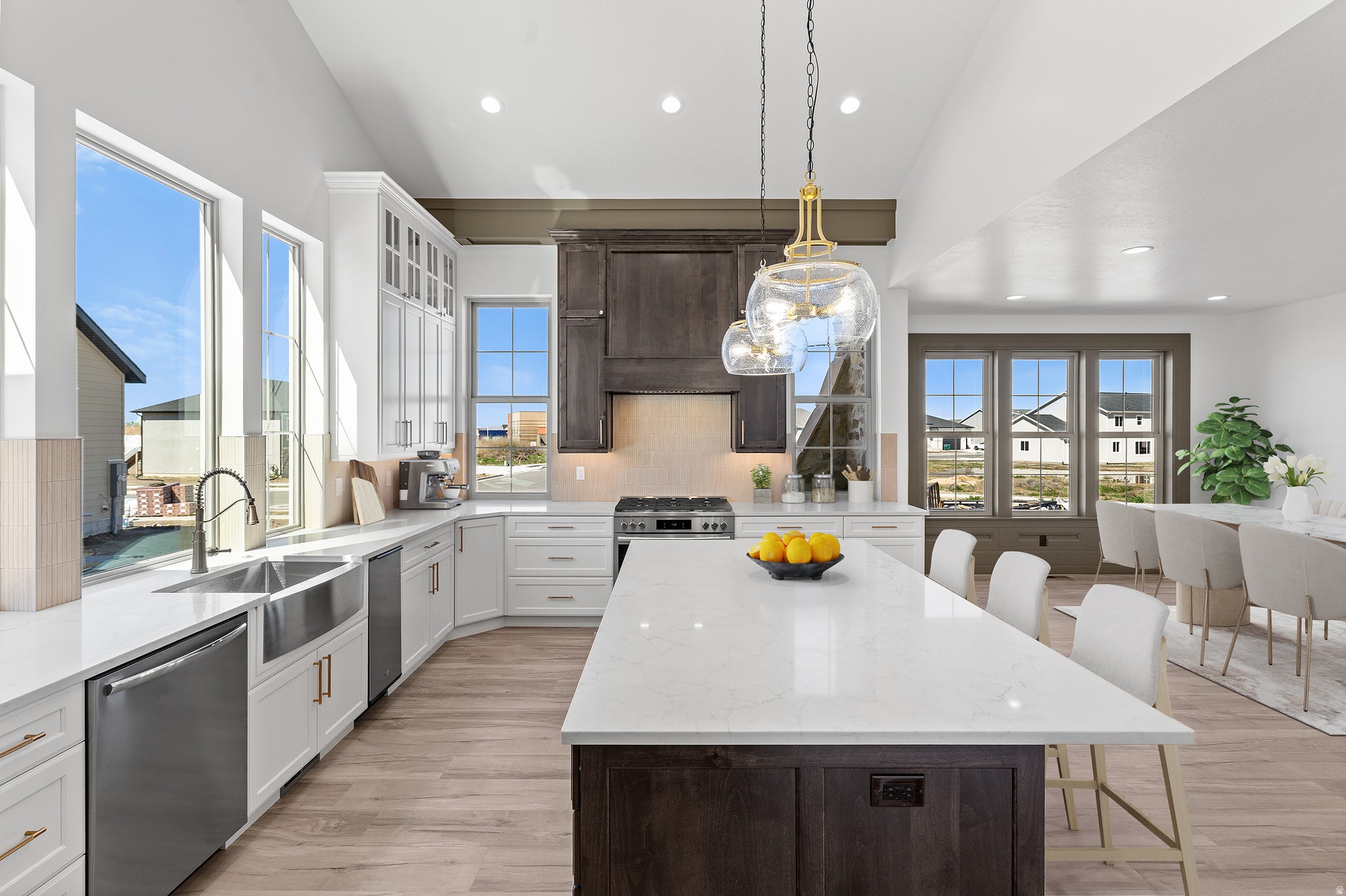 West Haven, Utah, 84401, United States, 6 Bedrooms Bedrooms, ,4 BathroomsBathrooms,Residential,Active,2037112