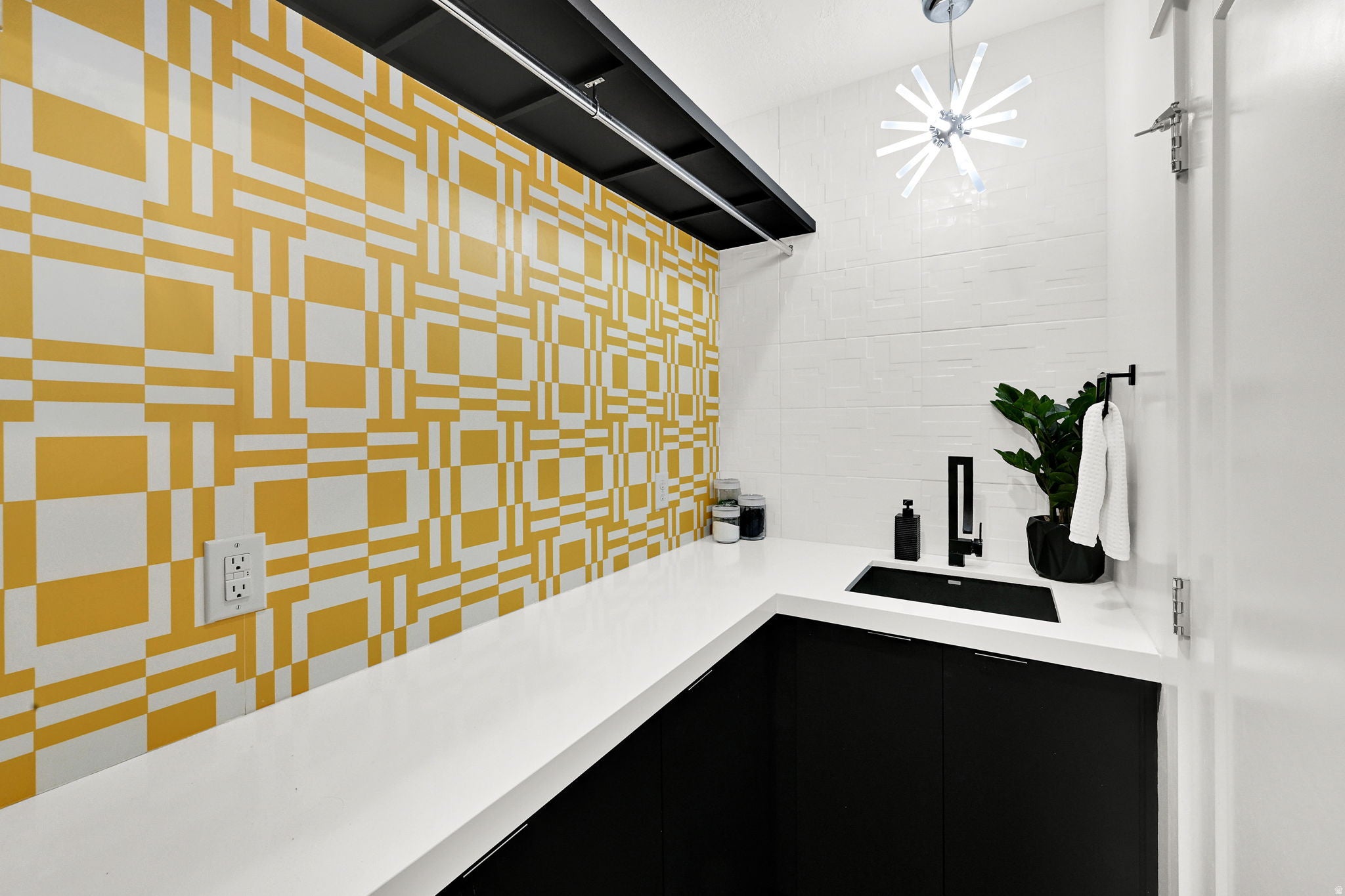 Mountain Green, Utah, 84050, United States, 5 Bedrooms Bedrooms, ,4 BathroomsBathrooms,Residential,Active,2013437