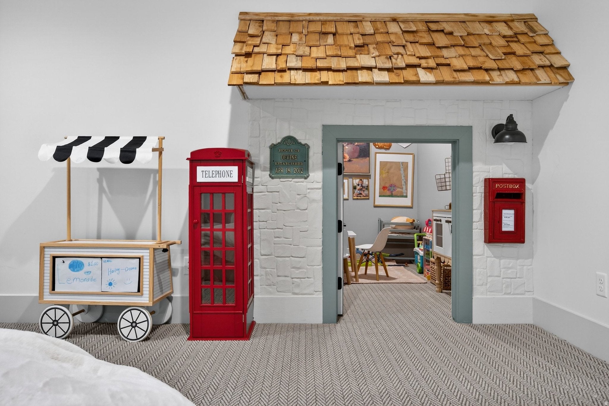 South Jordan, Utah, 84009, United States, 4 Bedrooms Bedrooms, ,4 BathroomsBathrooms,Residential,Active,2006892