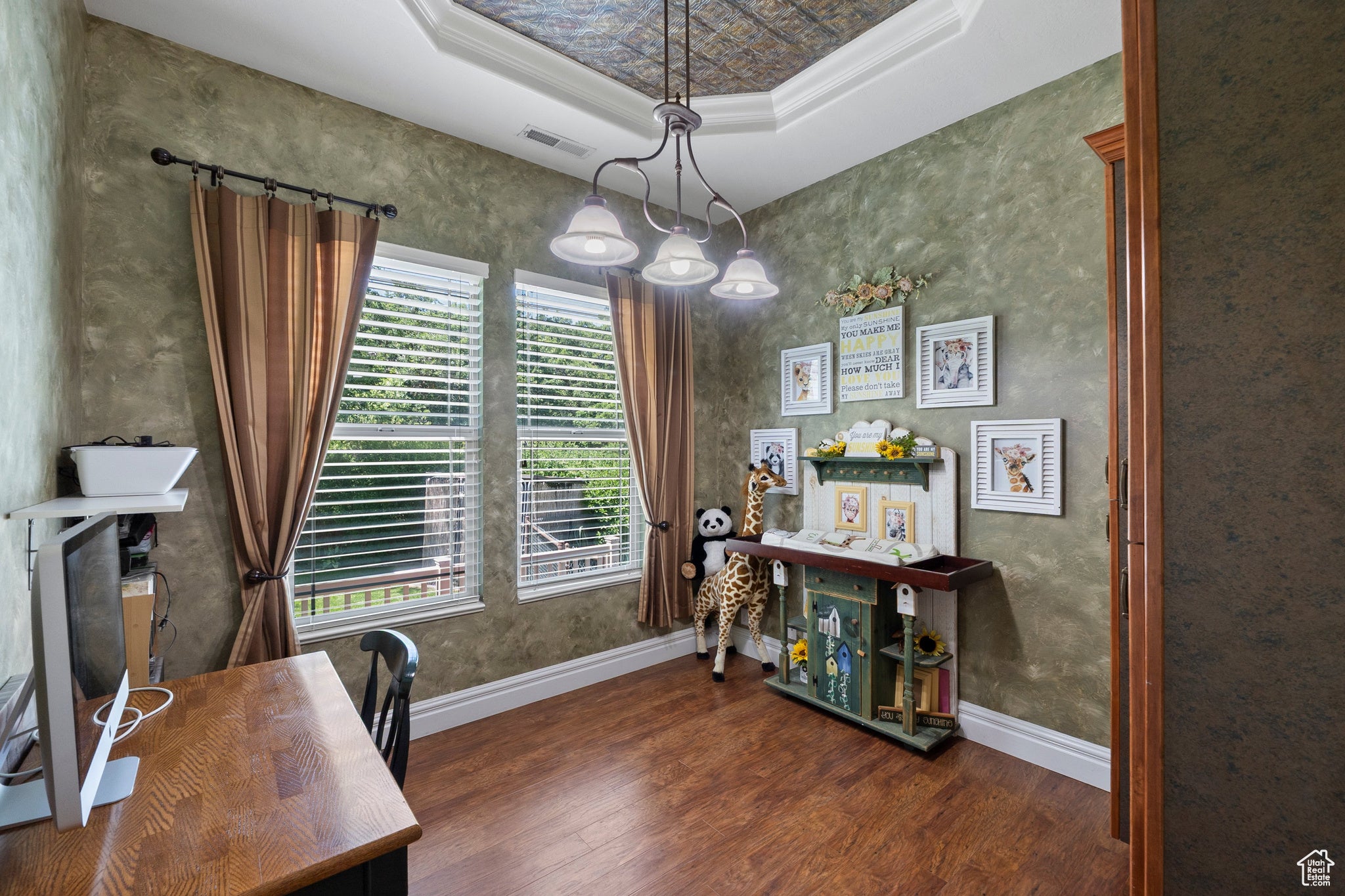 South Weber, Utah, 84405, United States, ,6 BathroomsBathrooms,Residential,Active,1843847