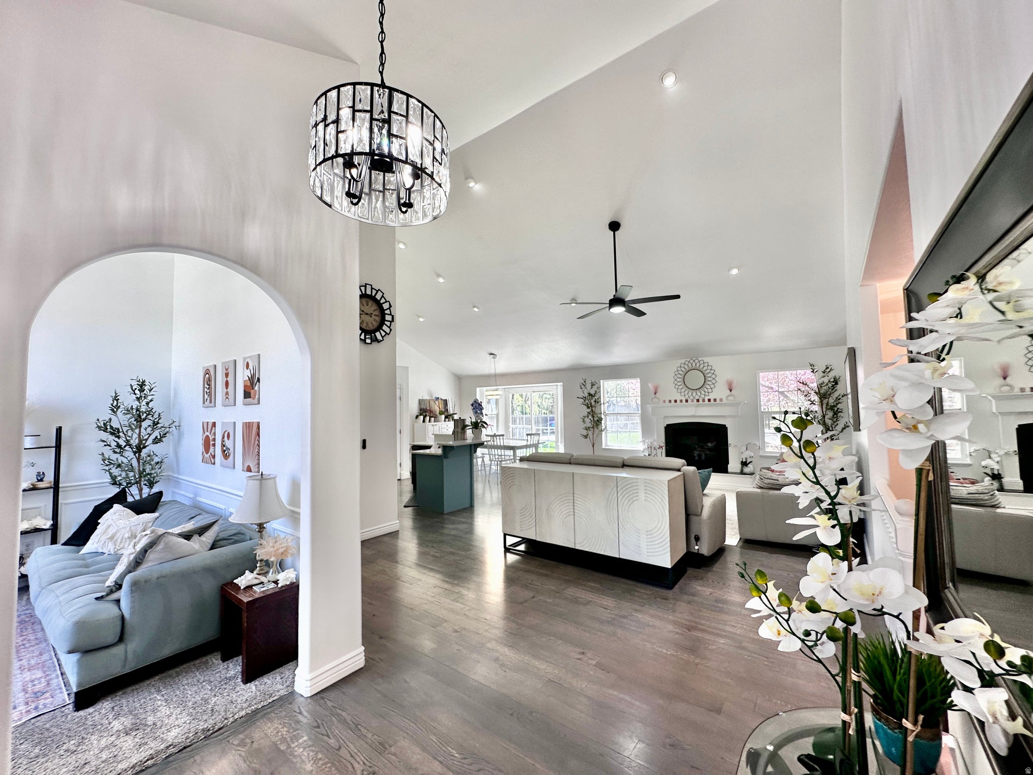 Springville, Utah, 84663, United States, 7 Bedrooms Bedrooms, ,5 BathroomsBathrooms,Residential,Active,2006980