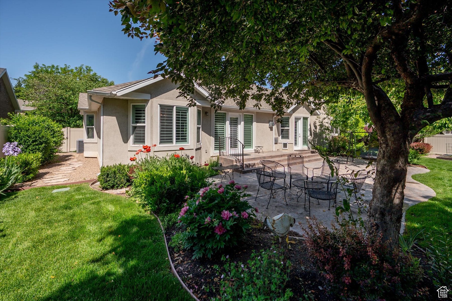 Cottonwood Heights, Utah, 84121, United States, 6 Bedrooms Bedrooms, ,3 BathroomsBathrooms,Residential,Active,1964287