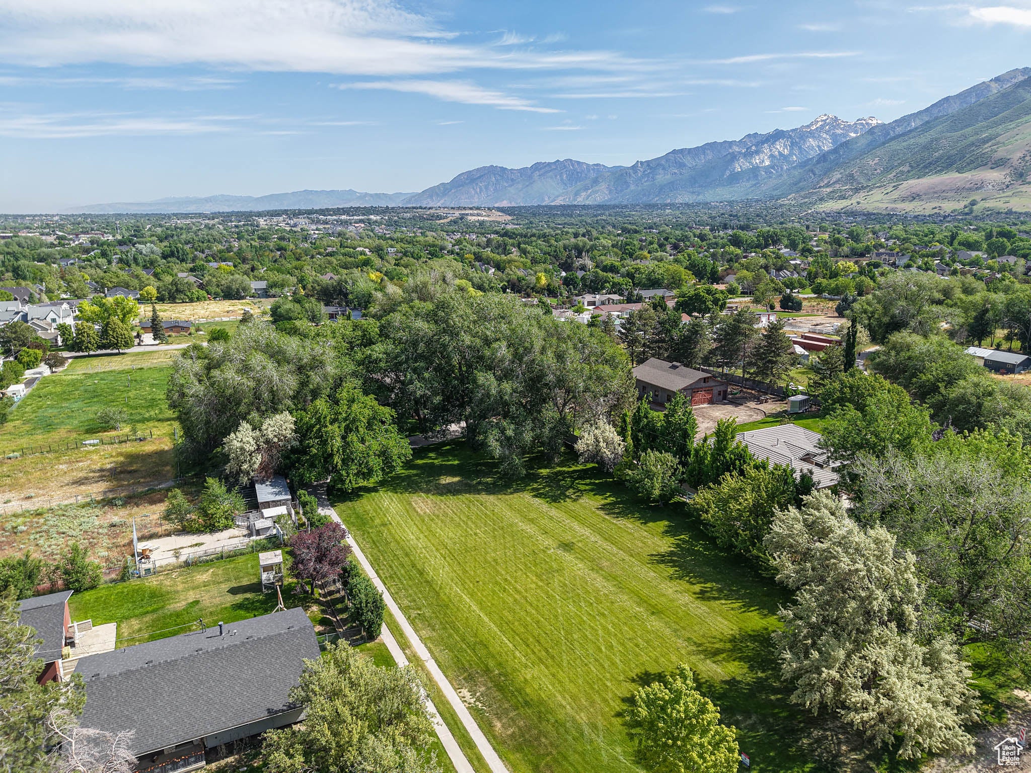 Draper, Utah, 84020, United States, 4 Bedrooms Bedrooms, ,4 BathroomsBathrooms,Residential,Pending,1824917